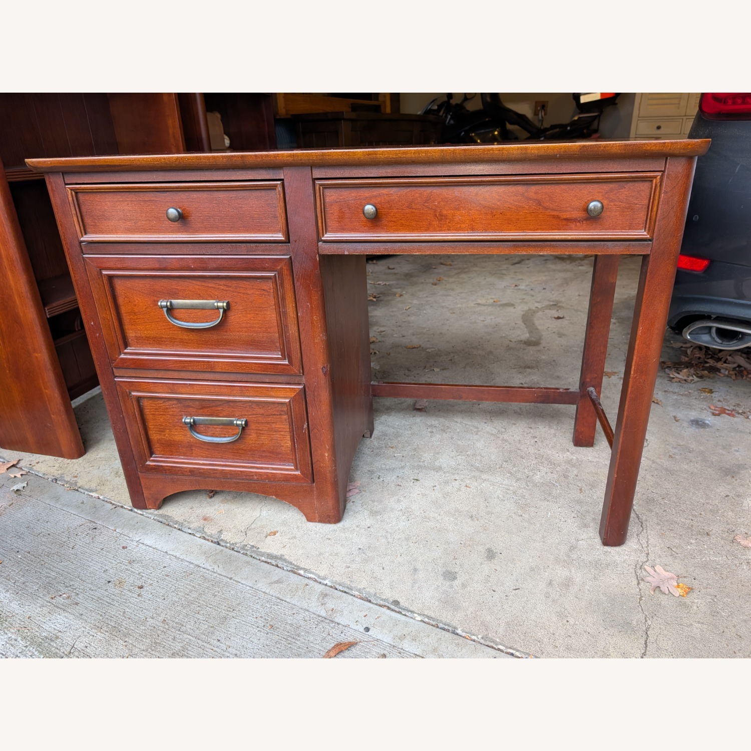 Solid Wood Bookshelf Hutch and integrated Desk - image-3