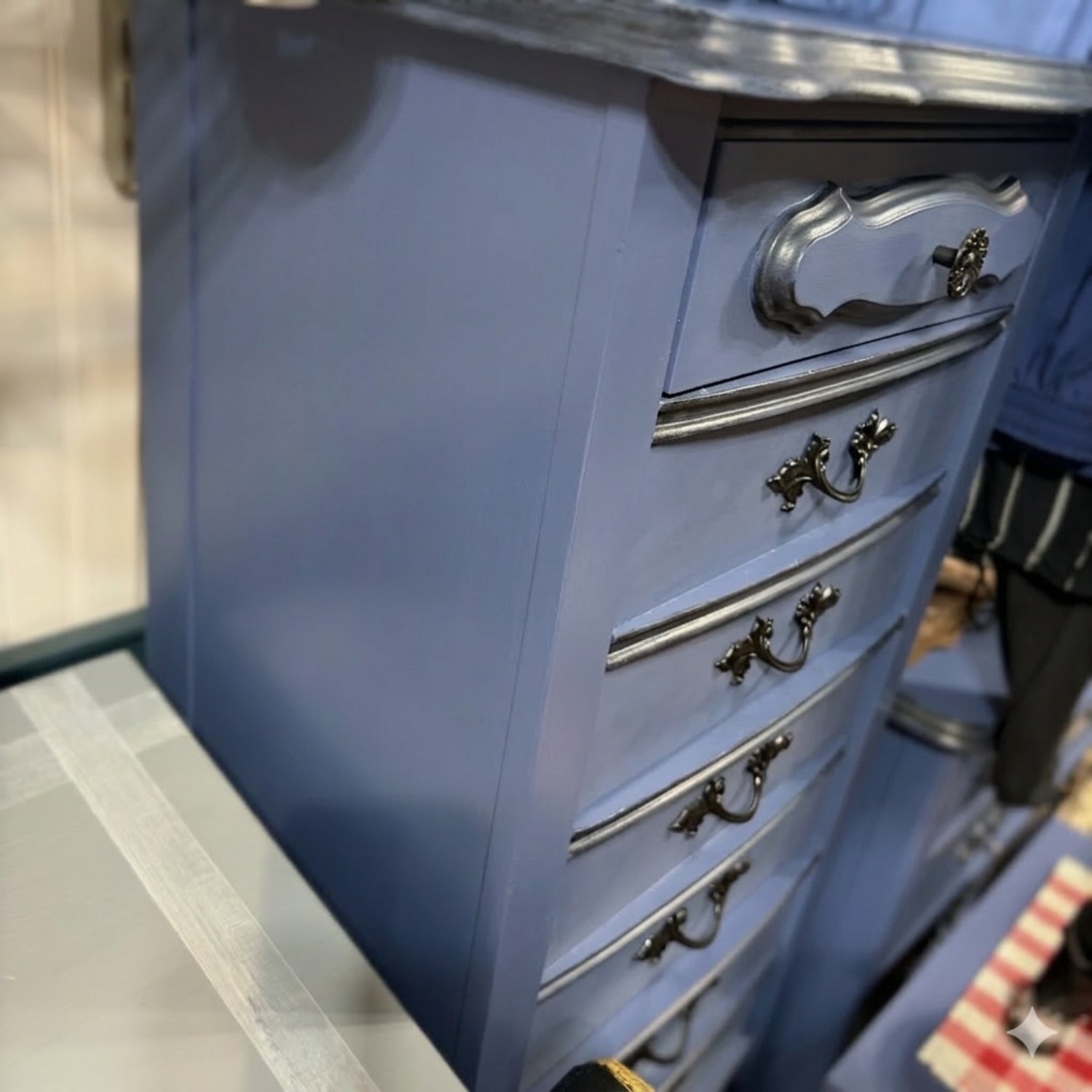 French Provincial Lingerie Dresser - image-7