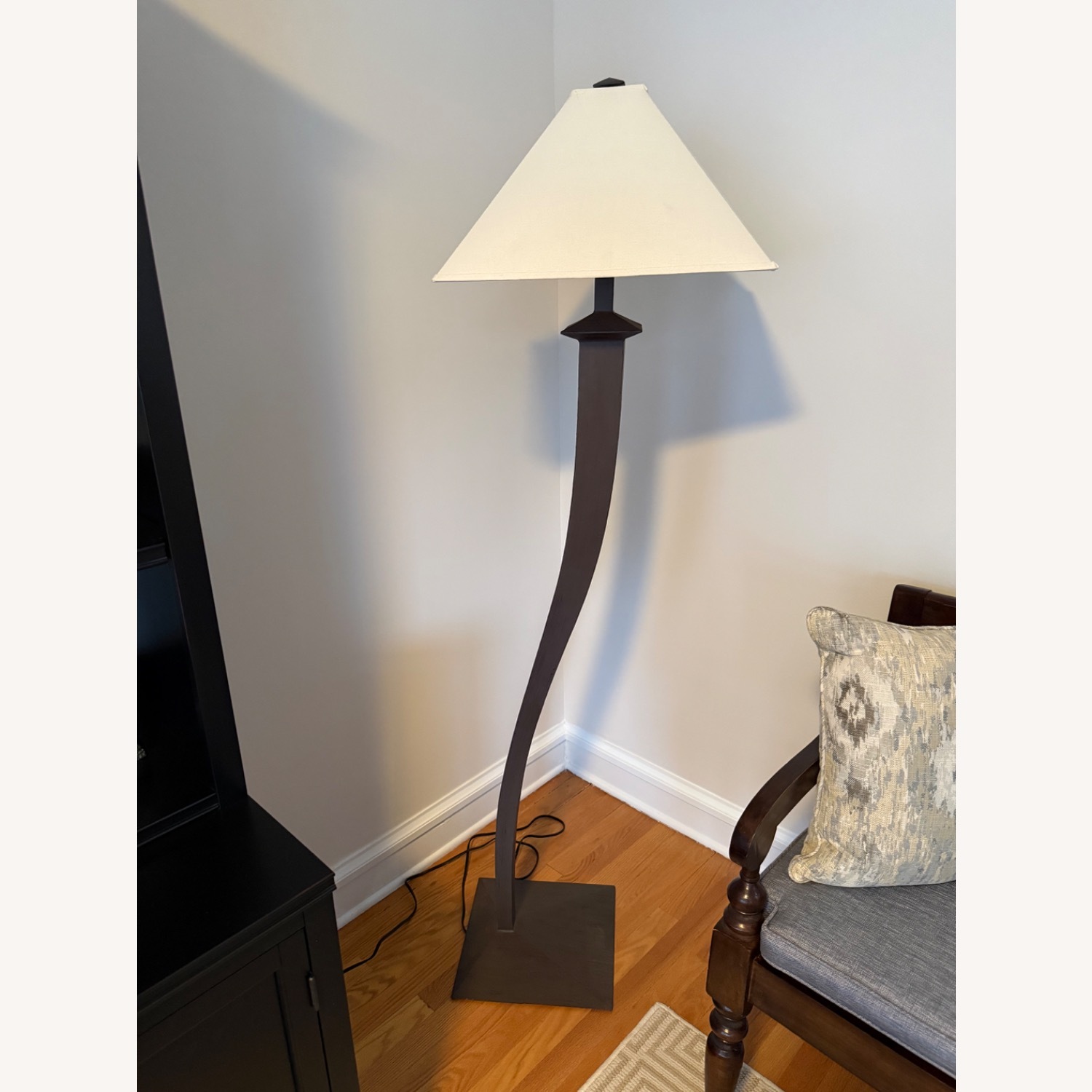 Contemporary Floor Lamp - image-3