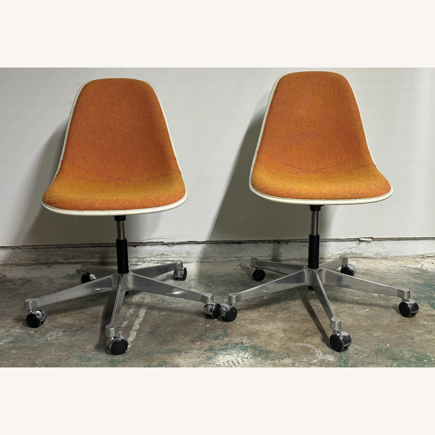 Herman Miller Eames Fiberglass Shell Task Chair - image-1