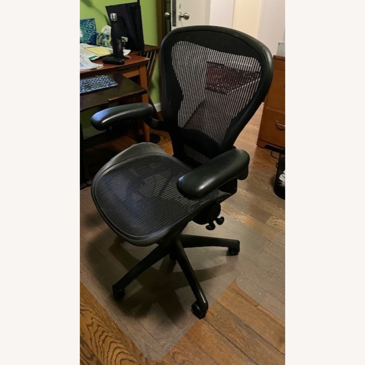 Herman Miller Aeron Chair - image-2