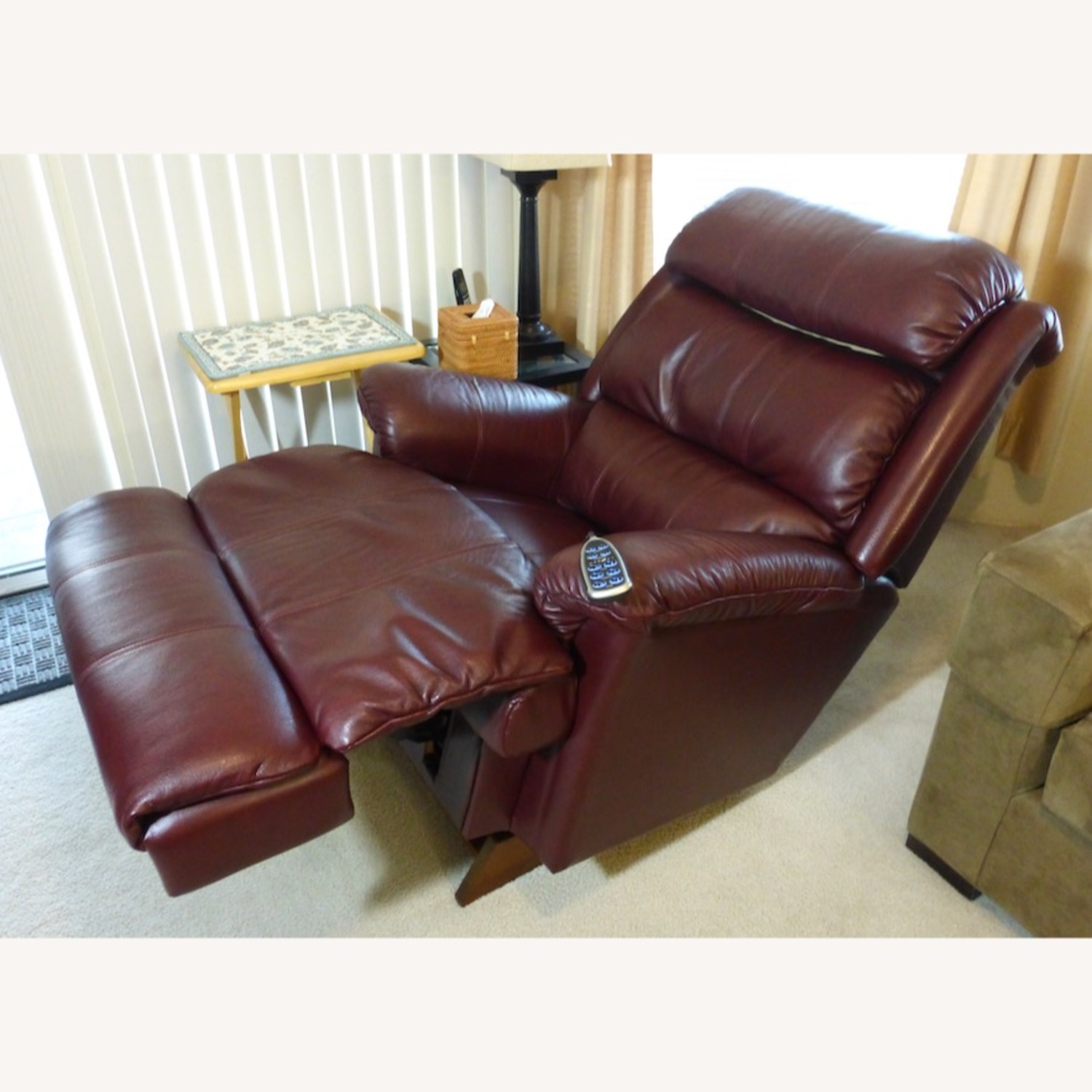 La-Z-Boy Astor Power Rocking Recliner - image-8