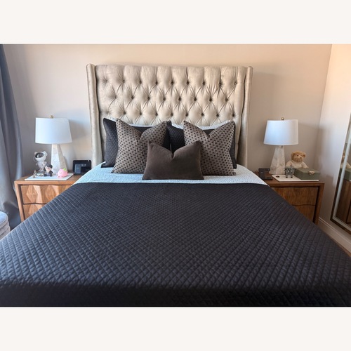 Used Luxury Tufted Queen Bed for sale on AptDeco
