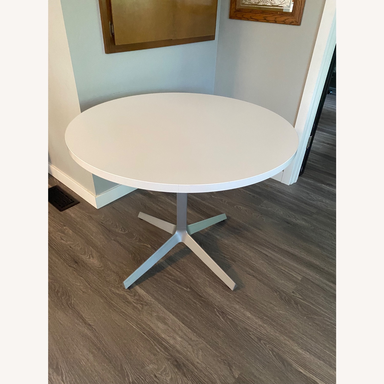 Knoll Florence White Dining Table - image-1