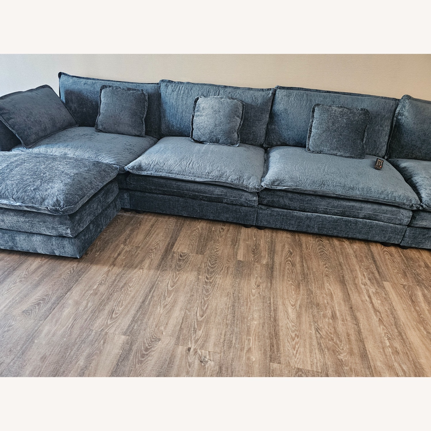 SoarFlash Chenille Sectional Sofa - image-1
