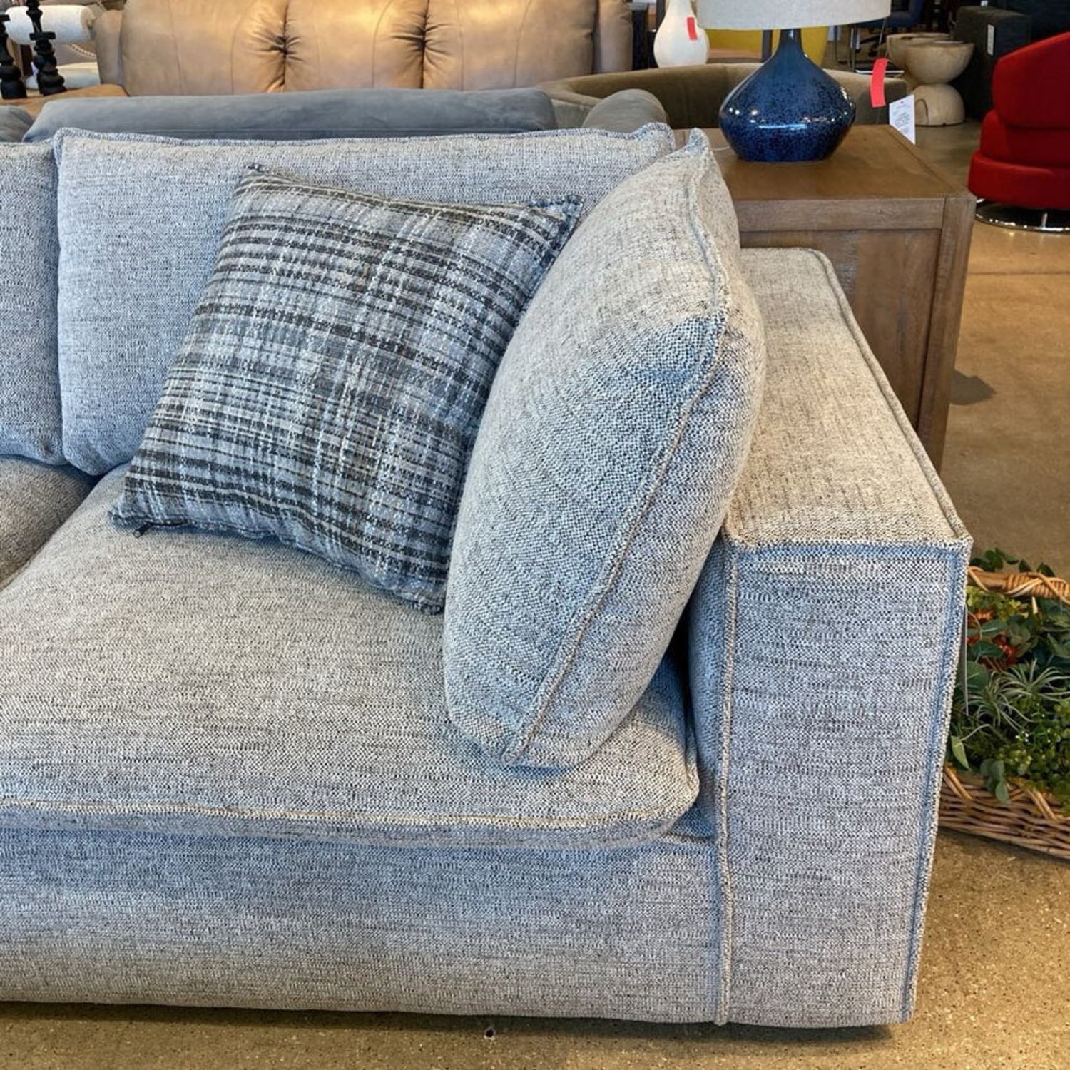 Modern Right Angle Sleeper w/ Ottoman Sectional  - image-5