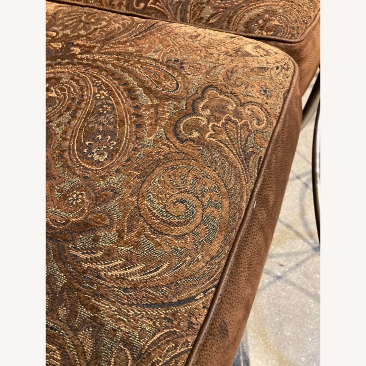 Bradington Three-Seat Roll Arm Sofa - image-10