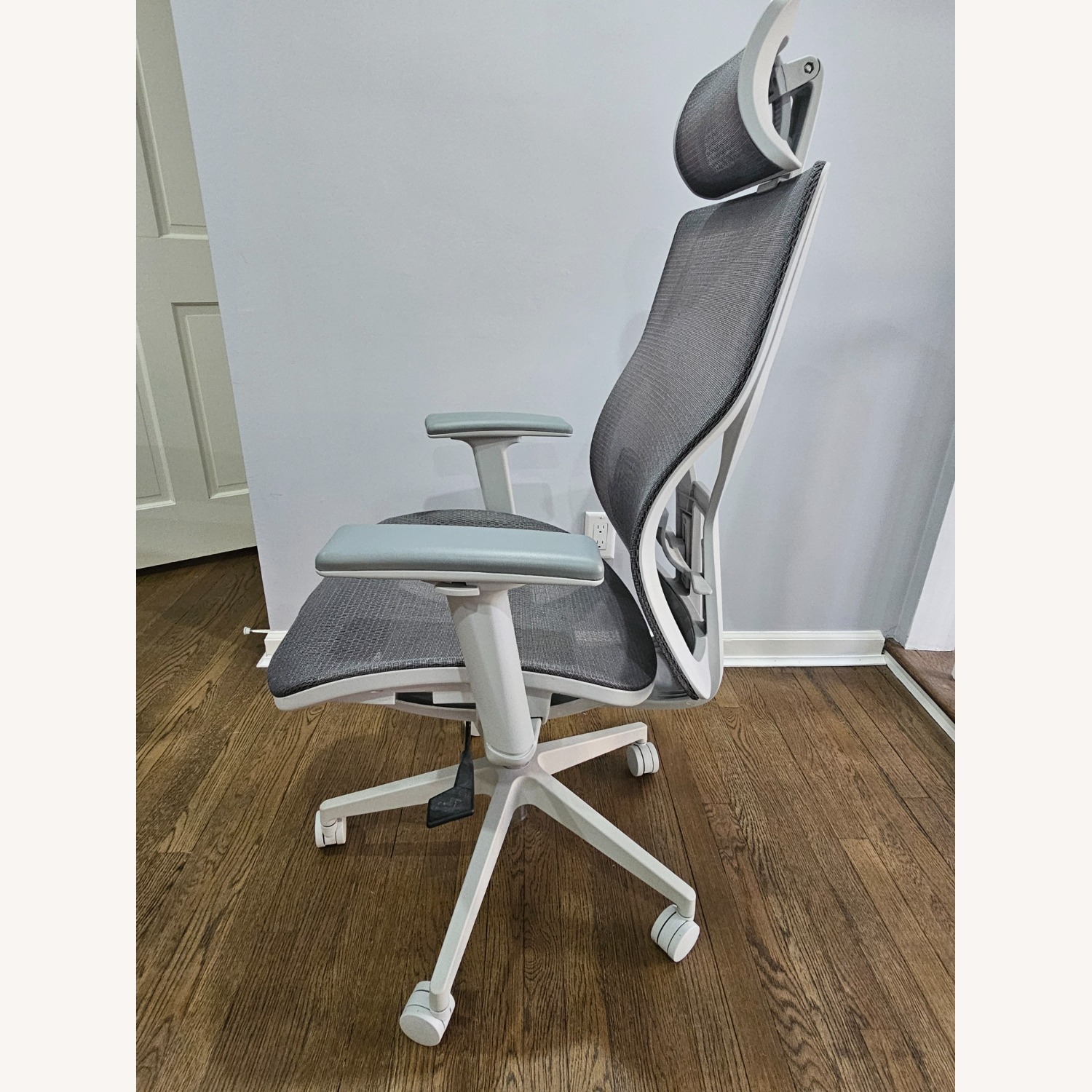 Ergonomic Mesh Swivel Task Chair, Light Gray  - image-3