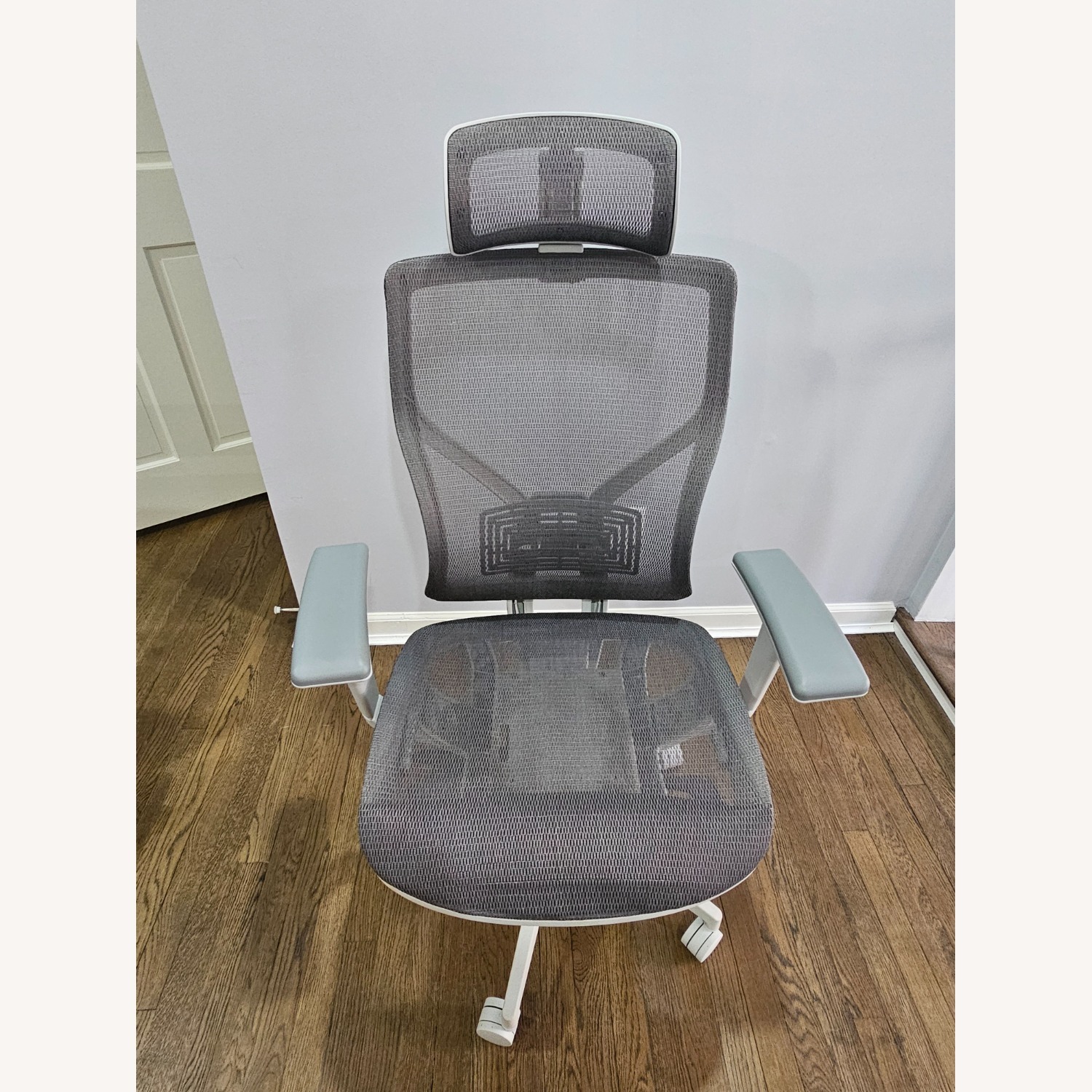 Ergonomic Mesh Swivel Task Chair, Light Gray  - image-2