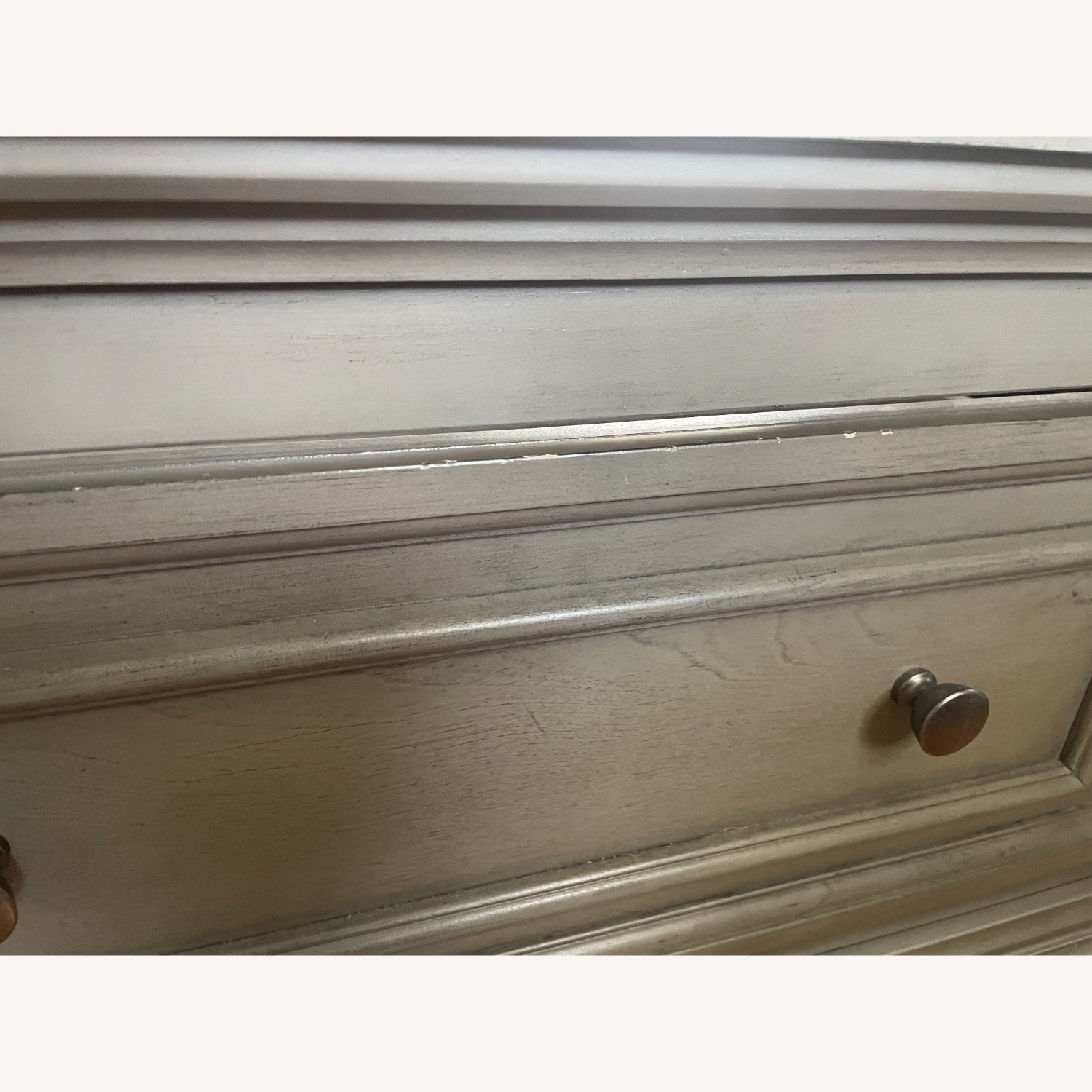 Lettner Light Gray Wood Queen Bed - image-5