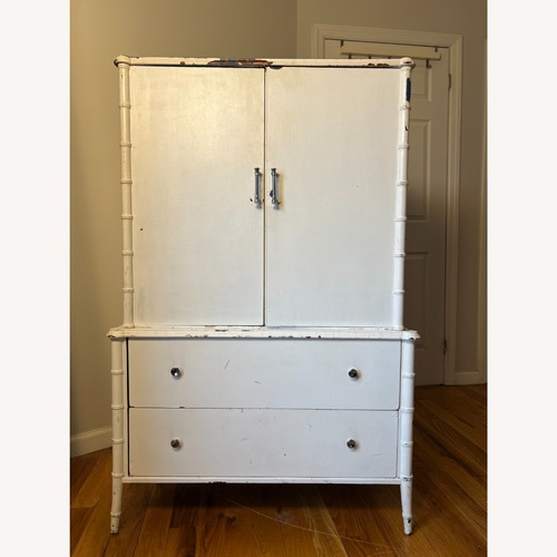 Used Vintage Oneidacraft Hollywood Regency Chest for sale on AptDeco