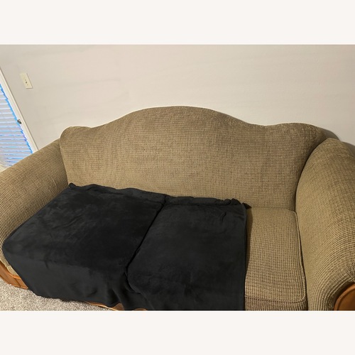 Used Vintage Couch  for sale on AptDeco