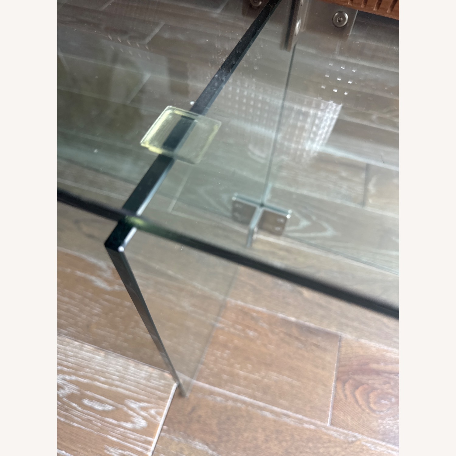 Glad Table - image-3