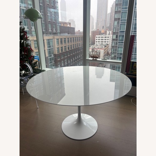 Used Authentic Knoll Tulip Dining Table  for sale on AptDeco