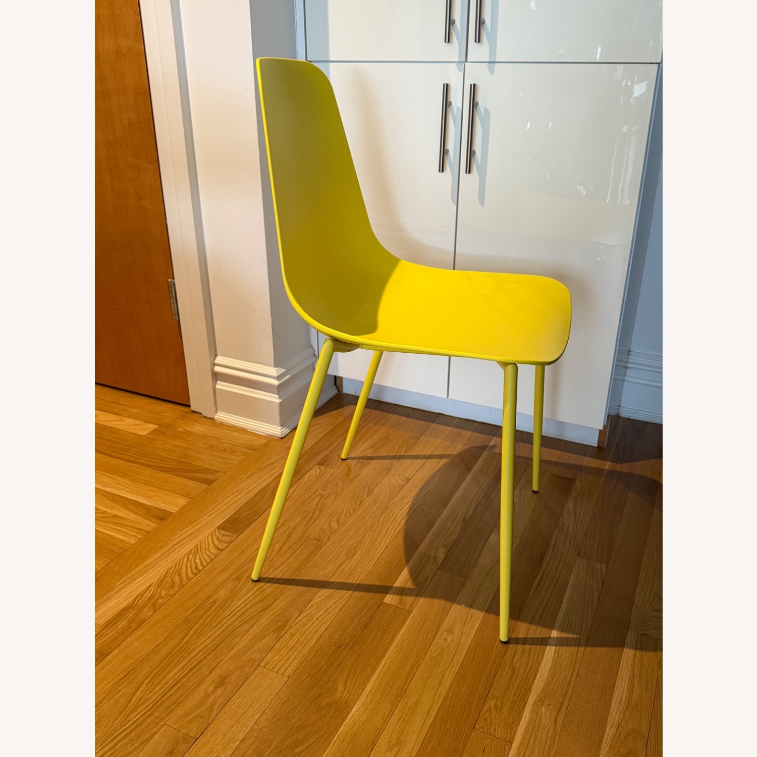 Article Yellow Svelti Chairs x6 - image-2
