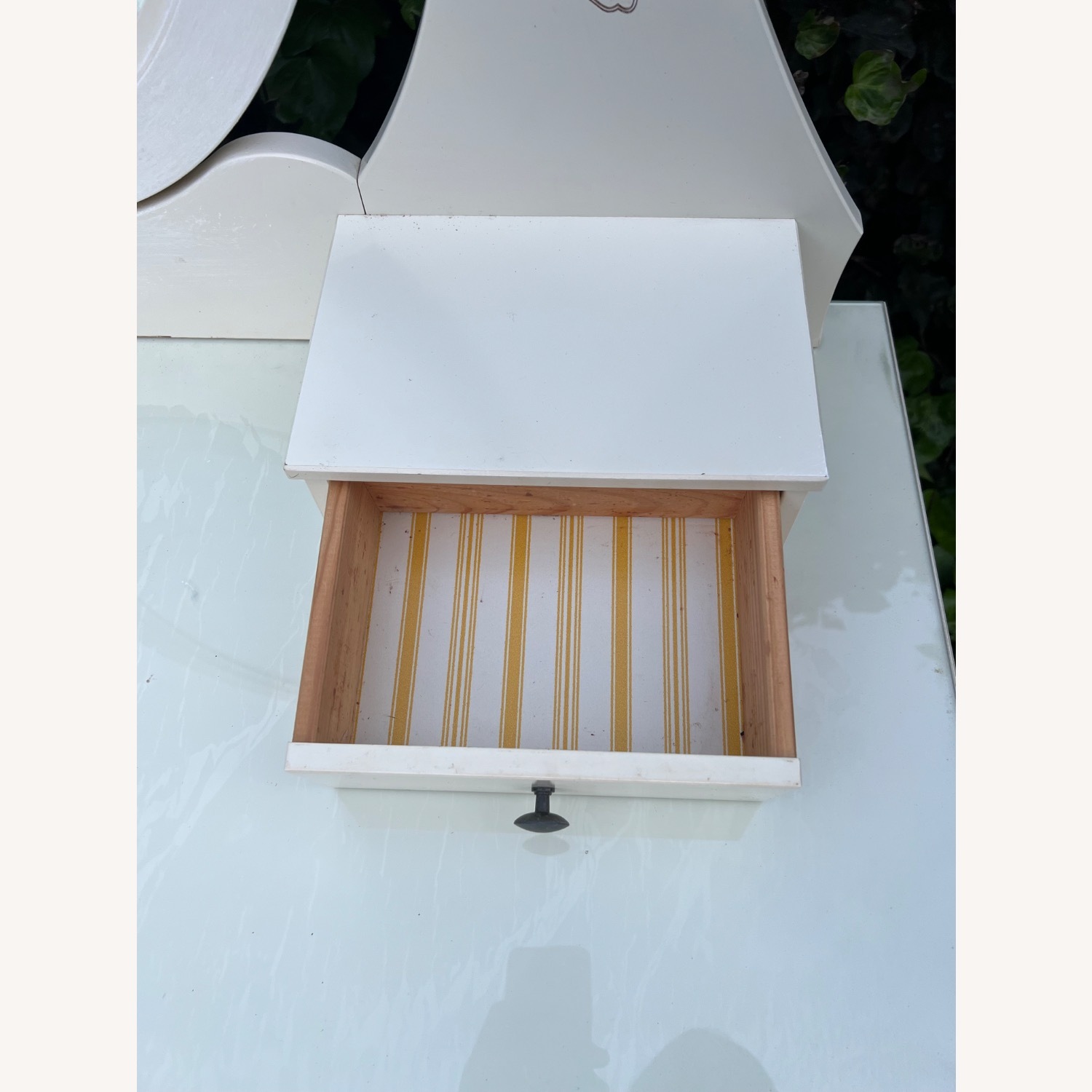 Dressing Table with Mirror and Glass Top - image-8