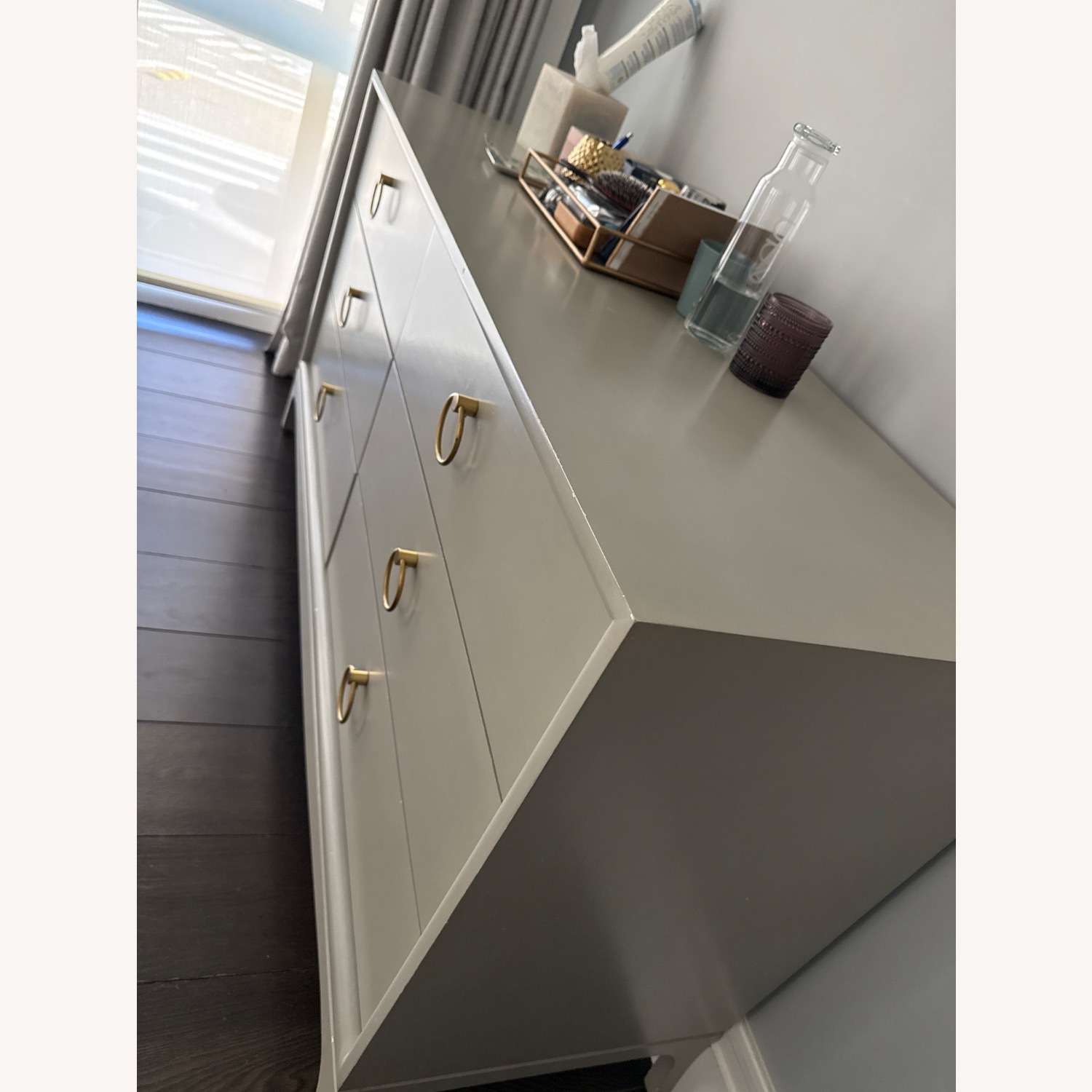 Fiona Light Gray Wood Dresser (6 Drawers) - image-3