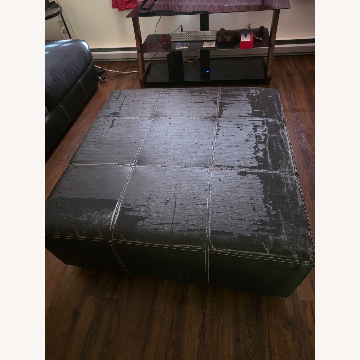 Sectional Chair with Ottoman - image-3