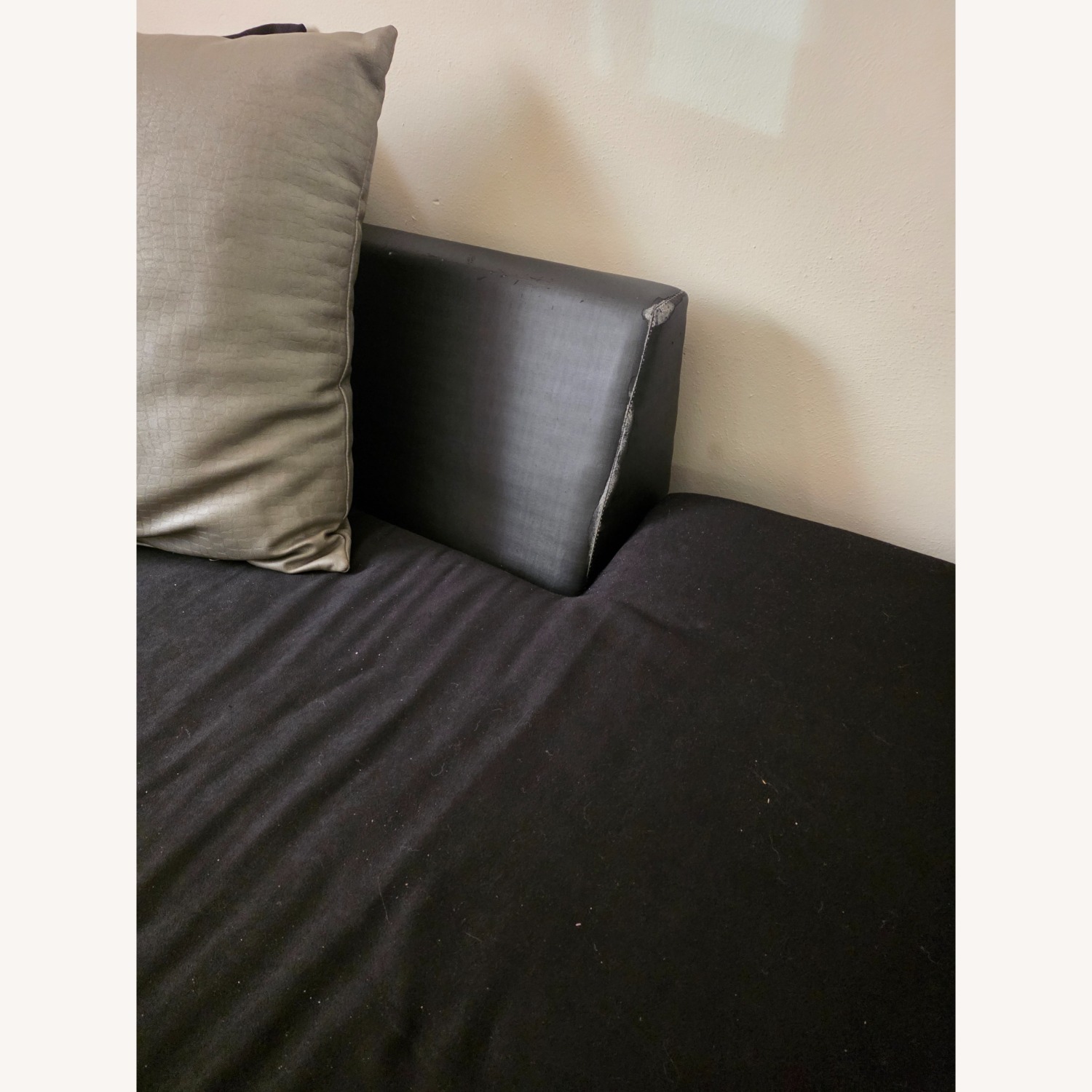 Sectional Chair with Ottoman - image-4