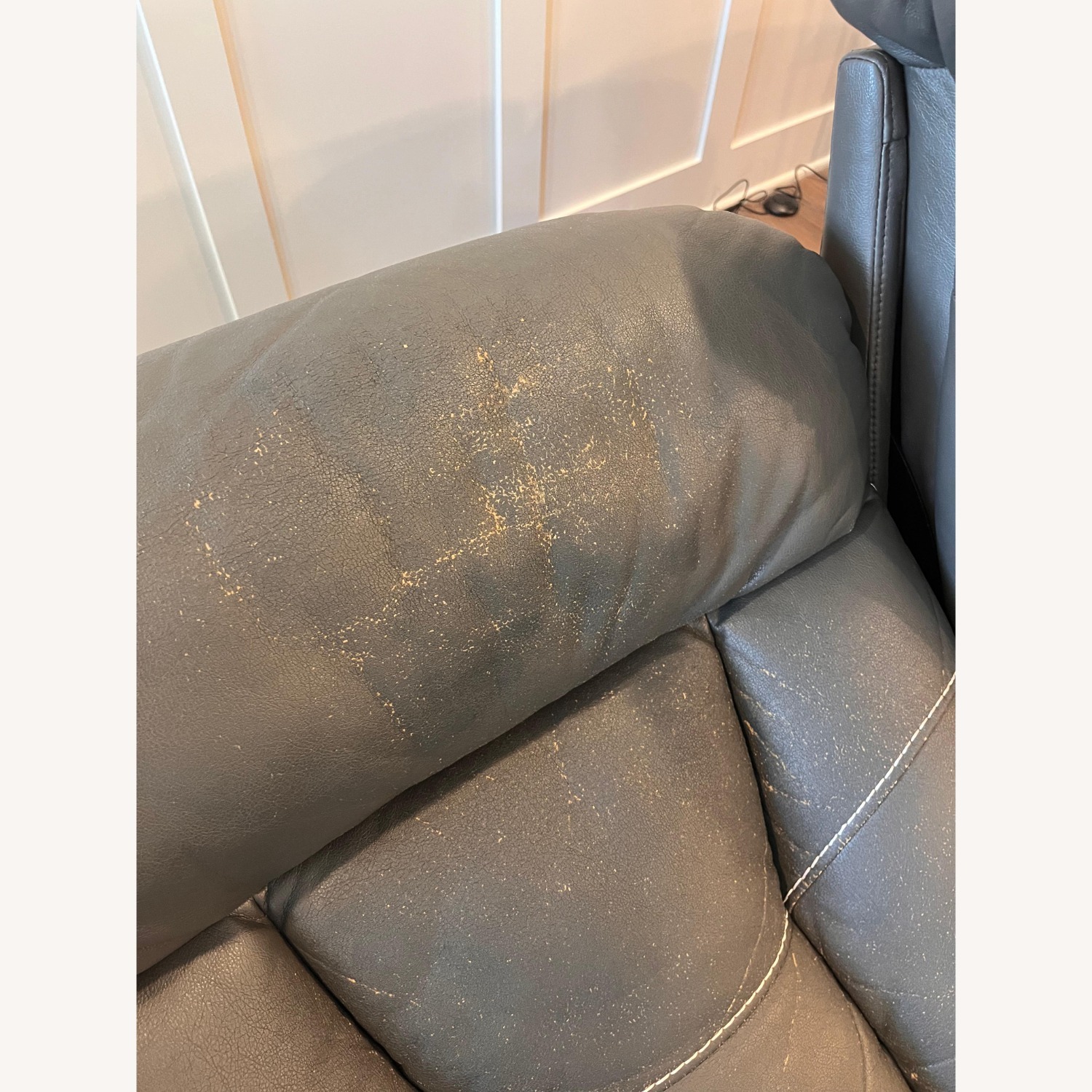 Lane Home Furnishings Model 4150563d Sofa - image-5