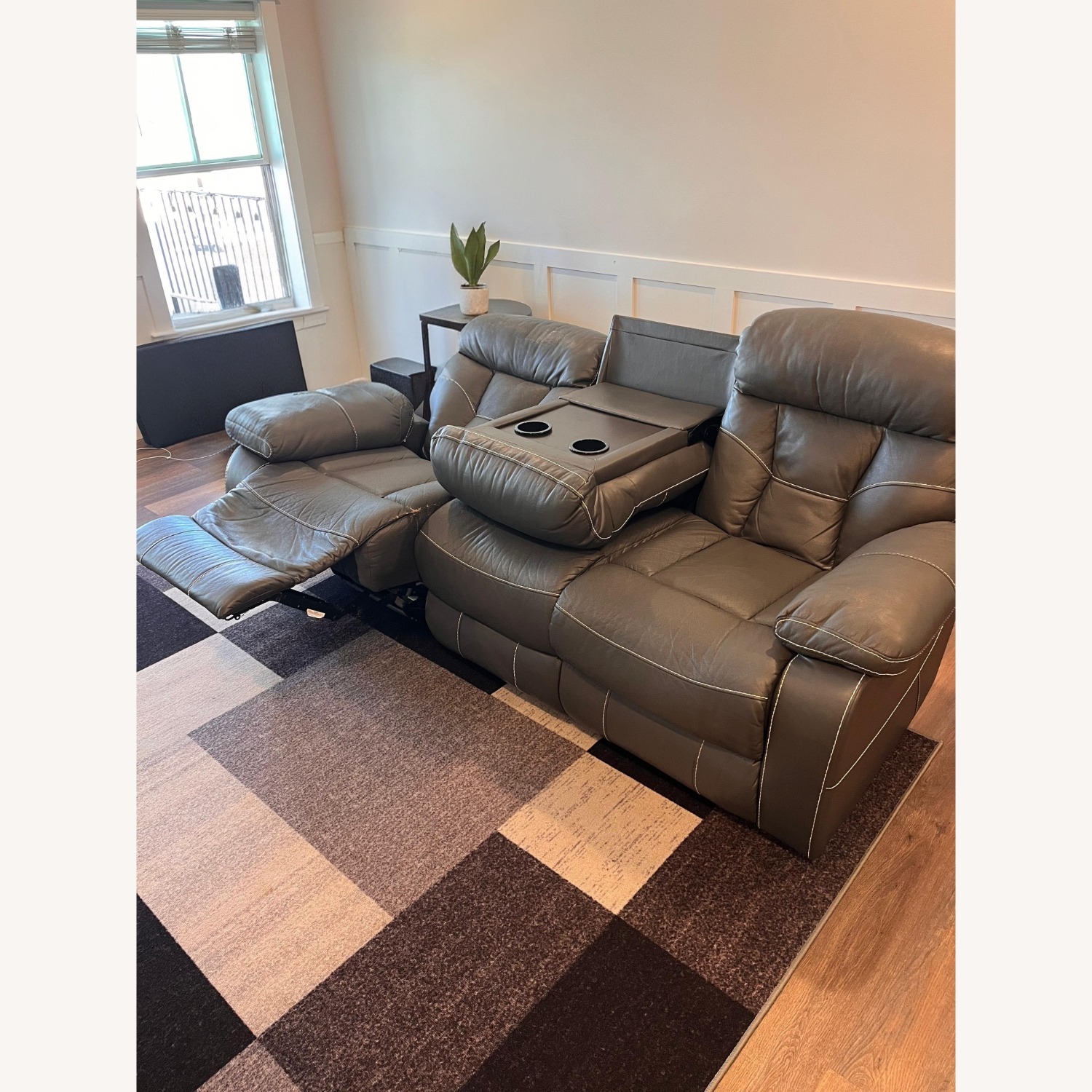 Lane Home Furnishings Model 4150563d Sofa - image-1