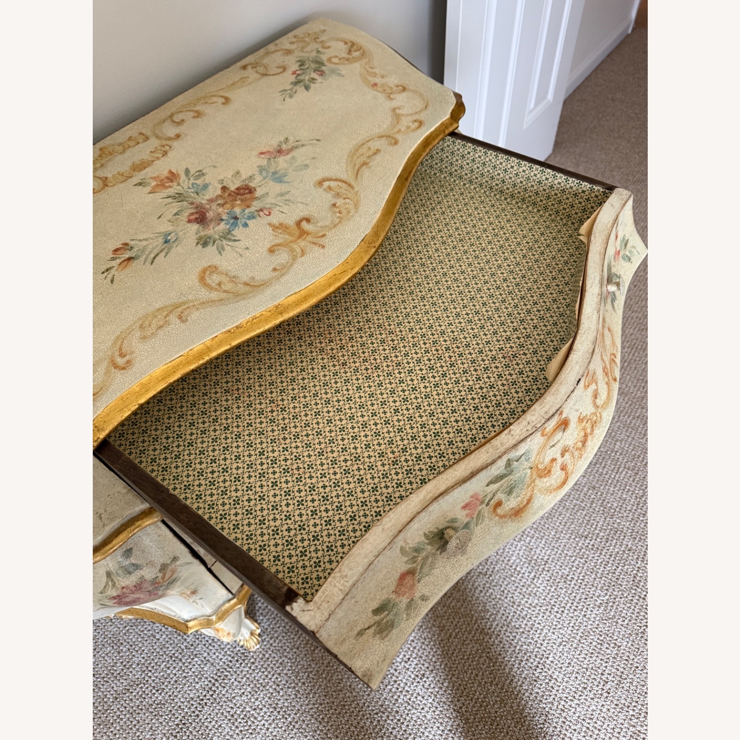 Vintage/Antique Chest - image-6