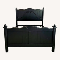 Thomasville Furniture Industries Black Queen Bed