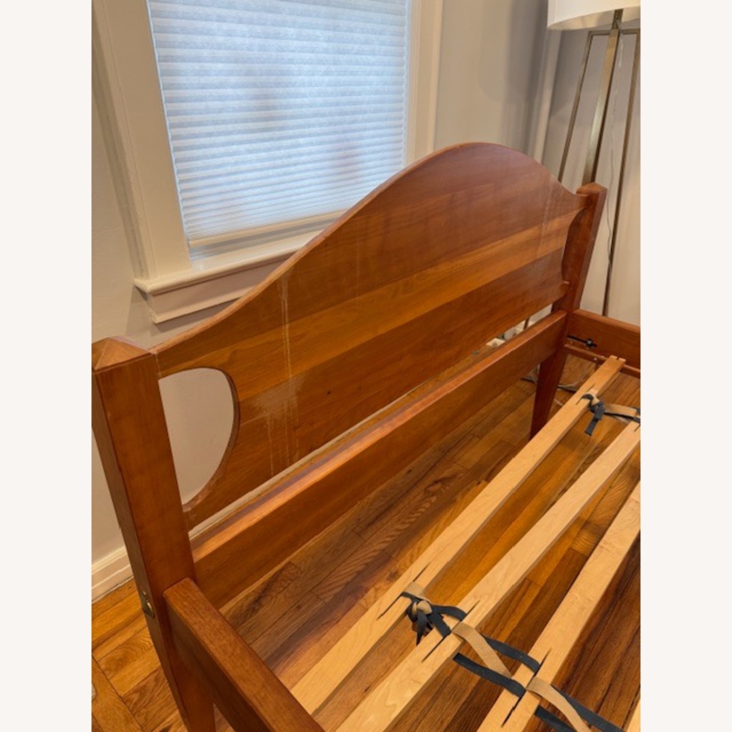 Scott Jordan Furniture Light Brown Full Bed - image-7