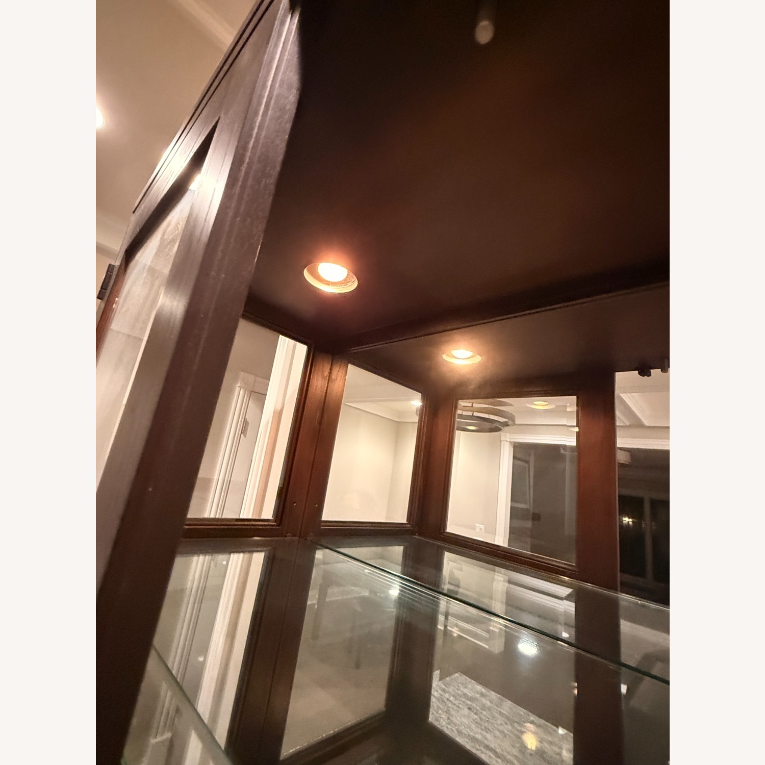 Ethan Allen Horizon Collection Display Curio - image-5