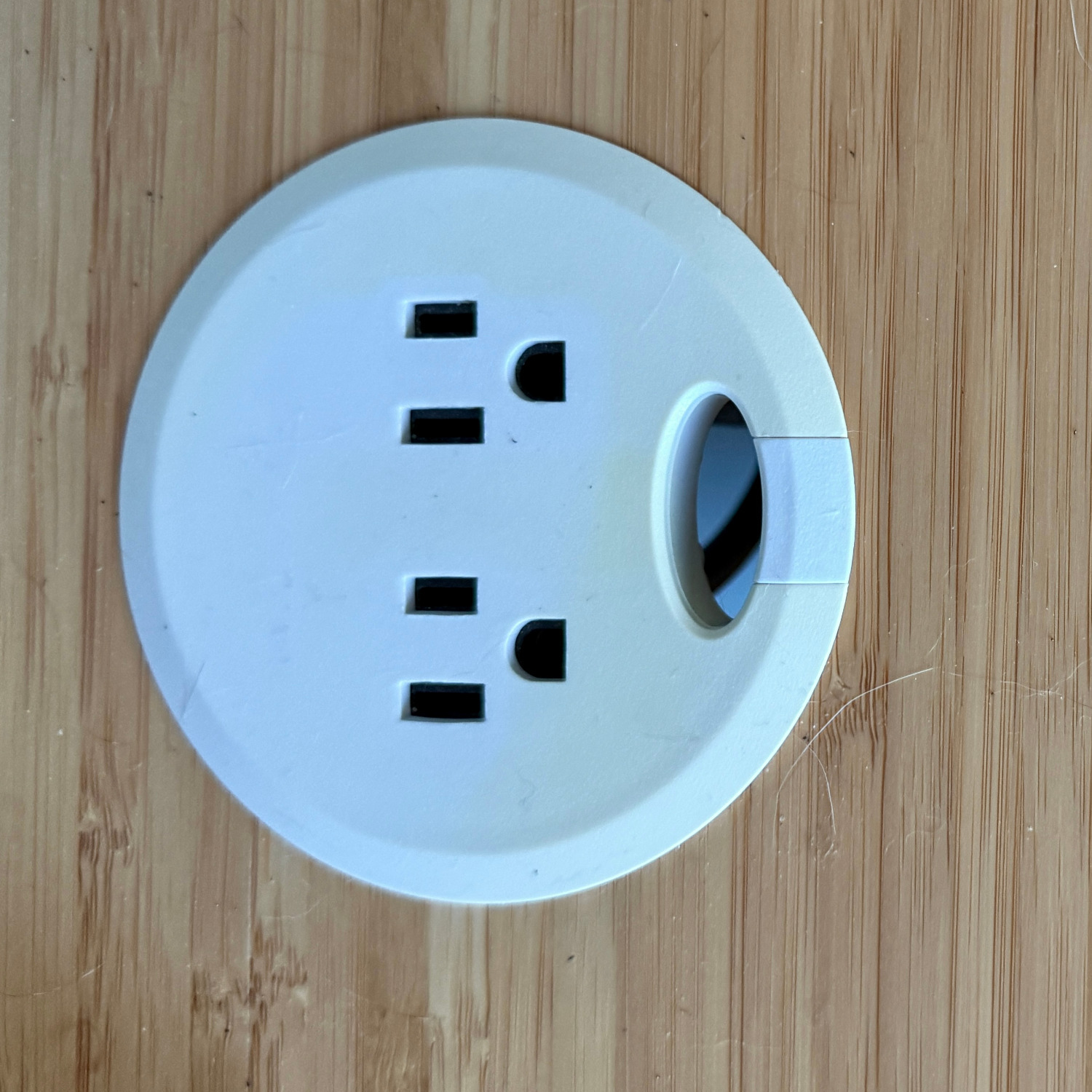 Uplift V2 Standing Desk - image-3