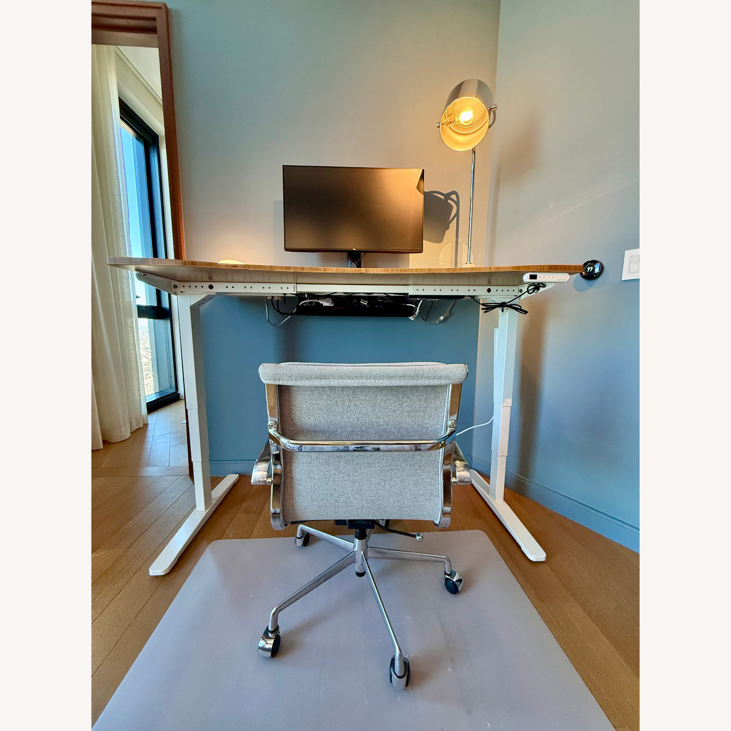 Uplift V2 Standing Desk - image-2