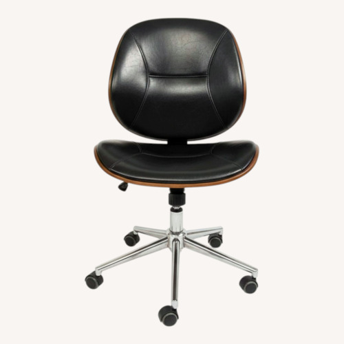 Used Modern Swivel Office Chair Adjustable Height for sale on AptDeco