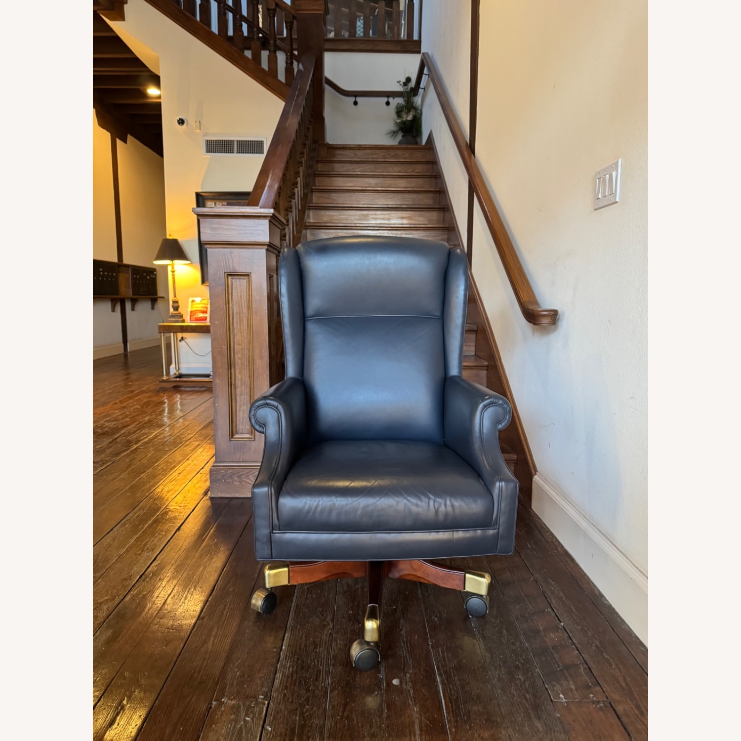 Ross Perot EDS Leather Executive Swivel Chairs - image-5