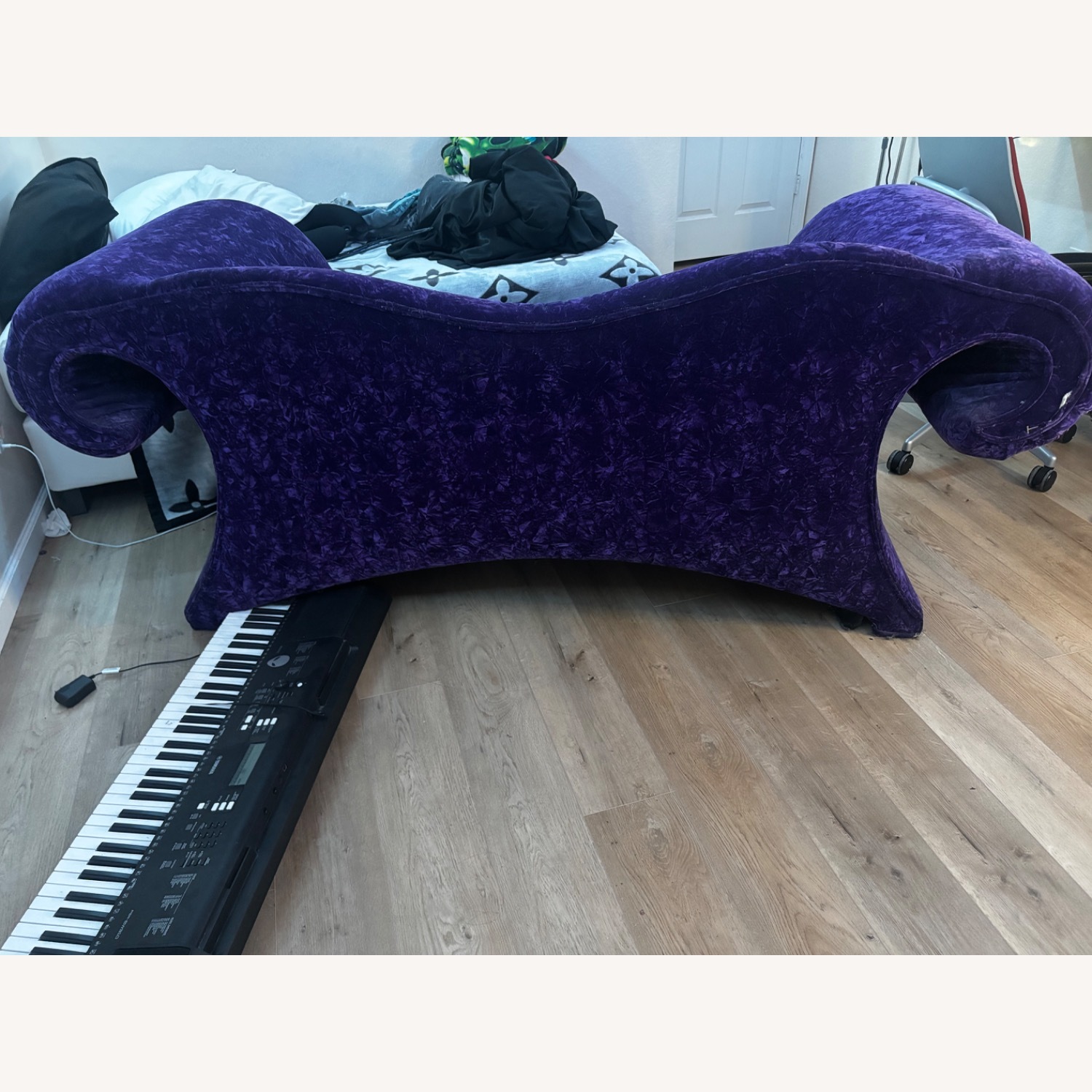 Vintage/Antique Purple Velvet 2 Seater Sofa - image-2