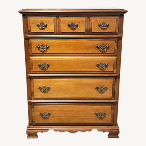 Used Bassett Traditional Solid Wood 5-Drawer Dresser for sale on AptDeco