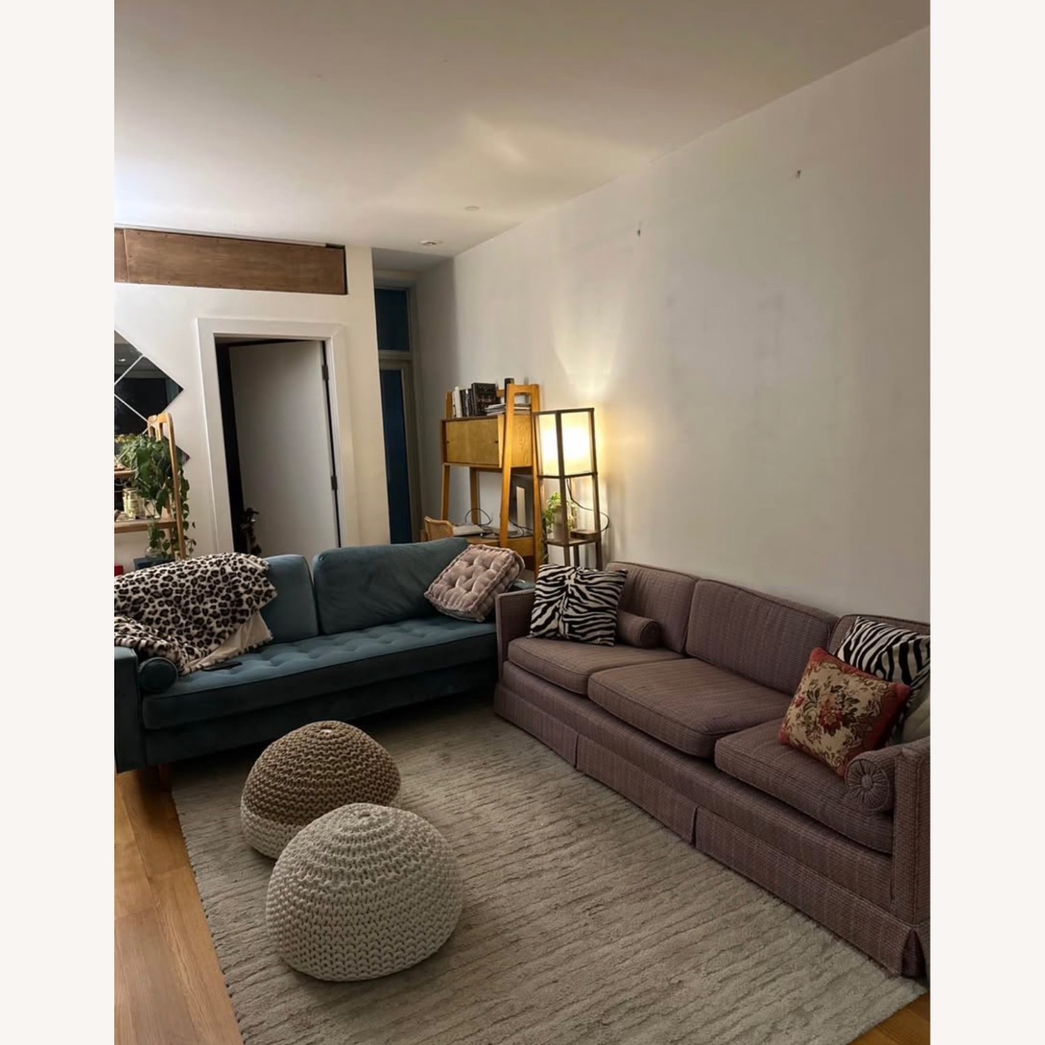 Vintage/Antique Pink 3+ Seater Sofa - image-4