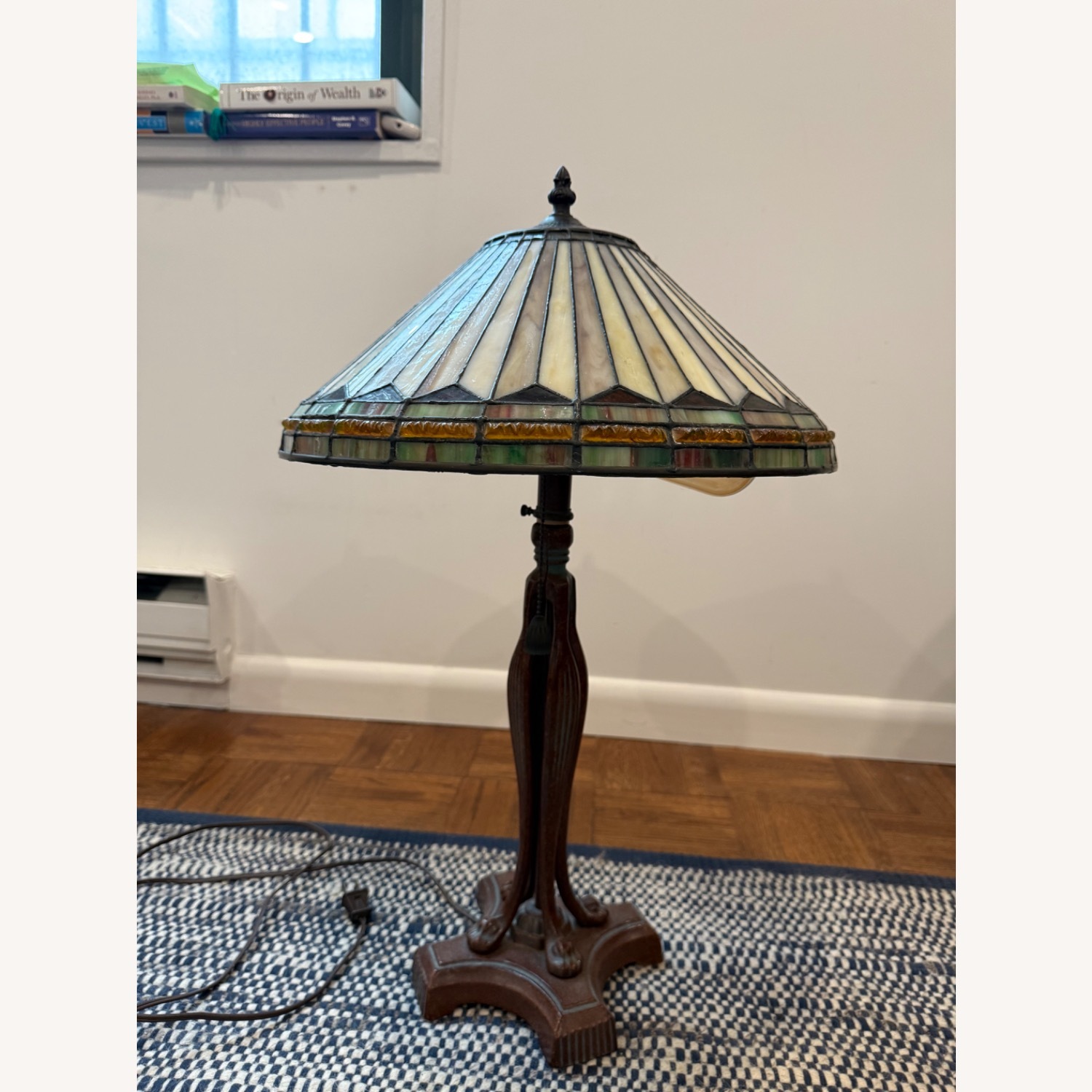 Tiffany-style Lamp - image-3