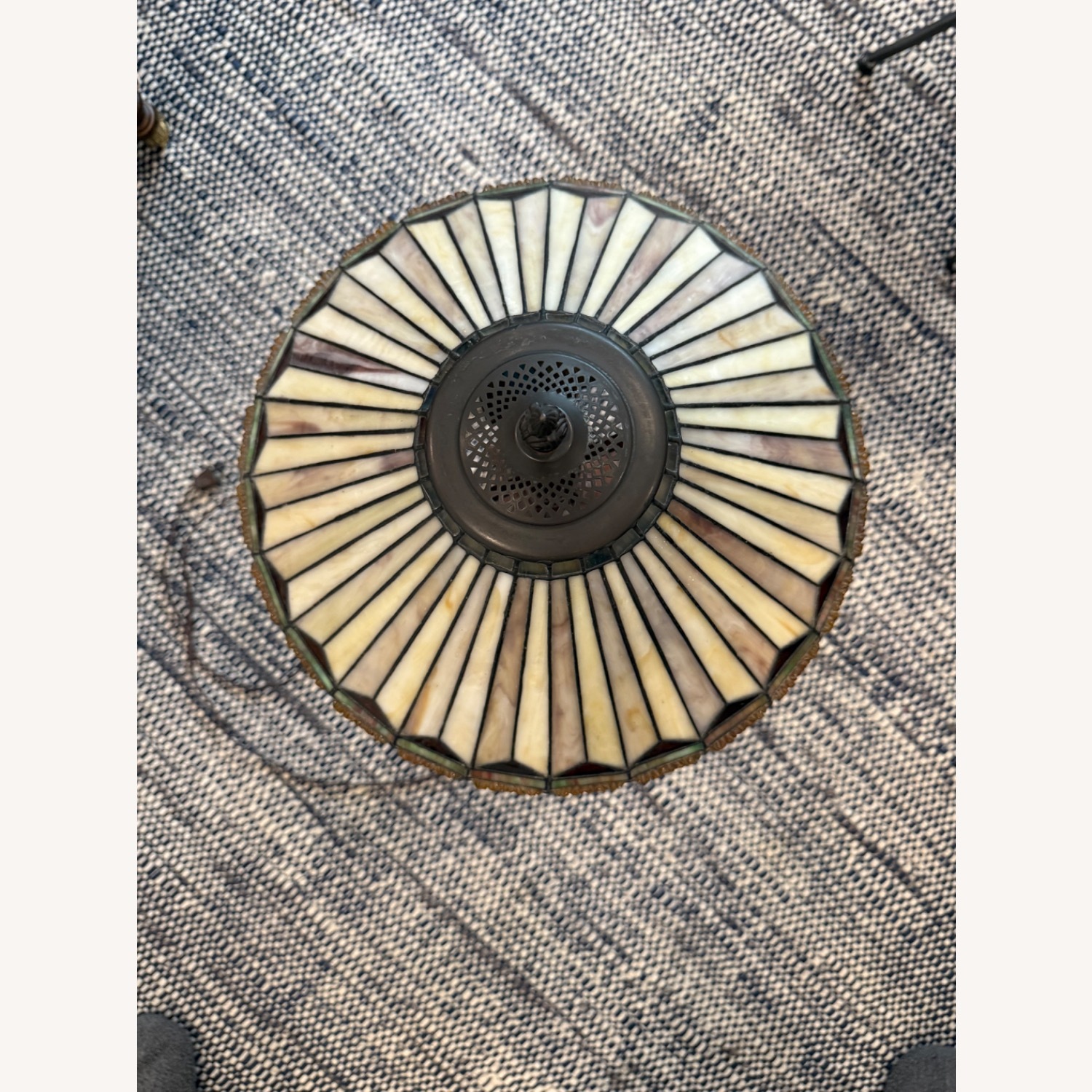 Tiffany-style Lamp - image-4