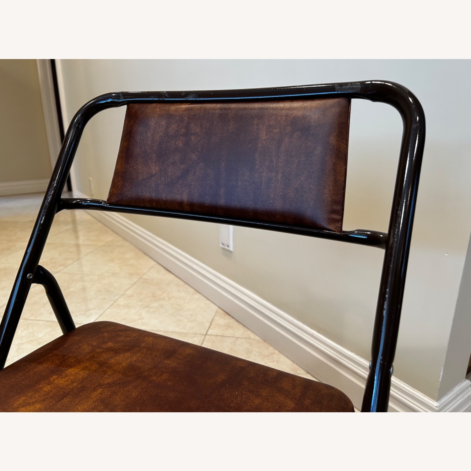 Folding Chairs - image-3