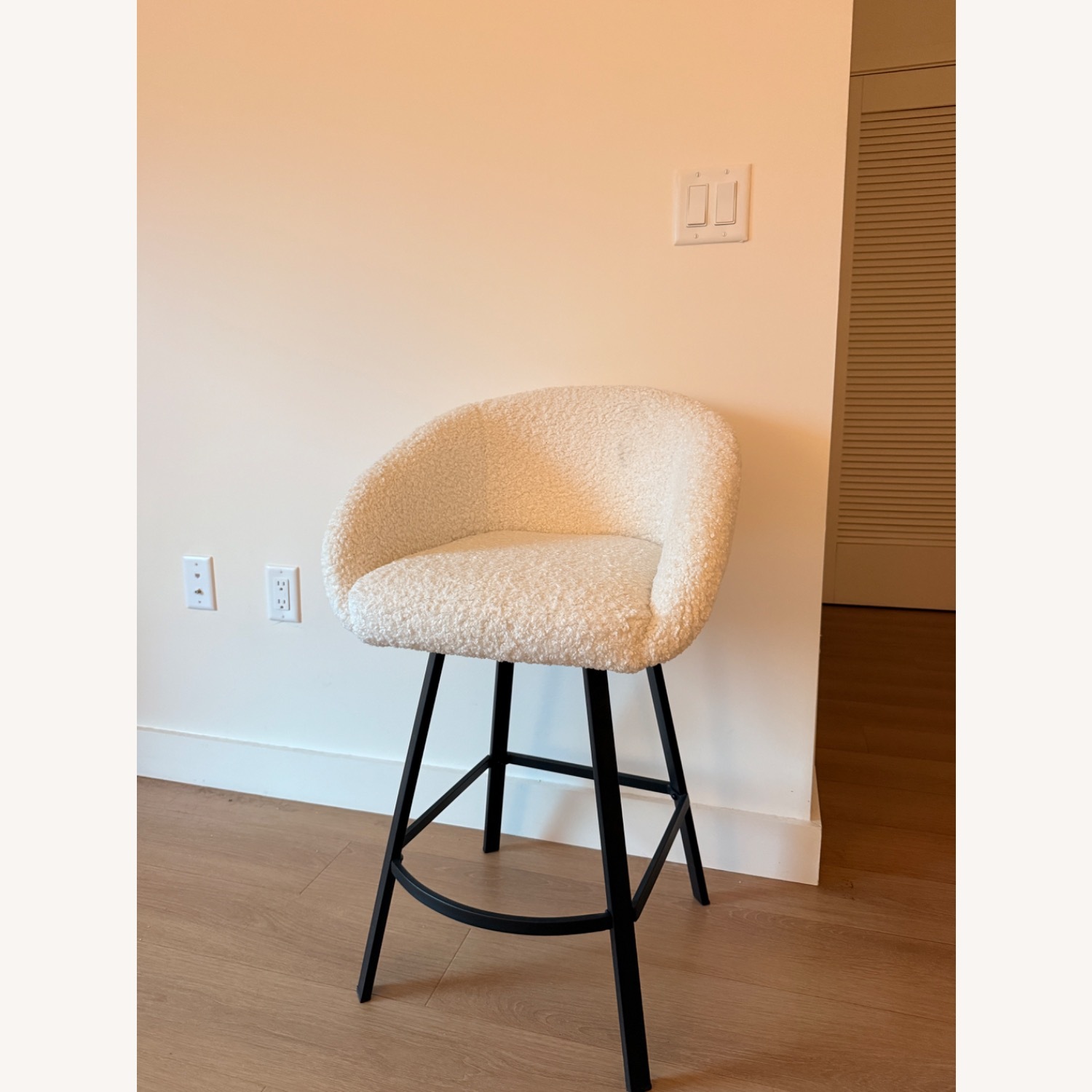 Amazon Zesthouse White Stools - image-1
