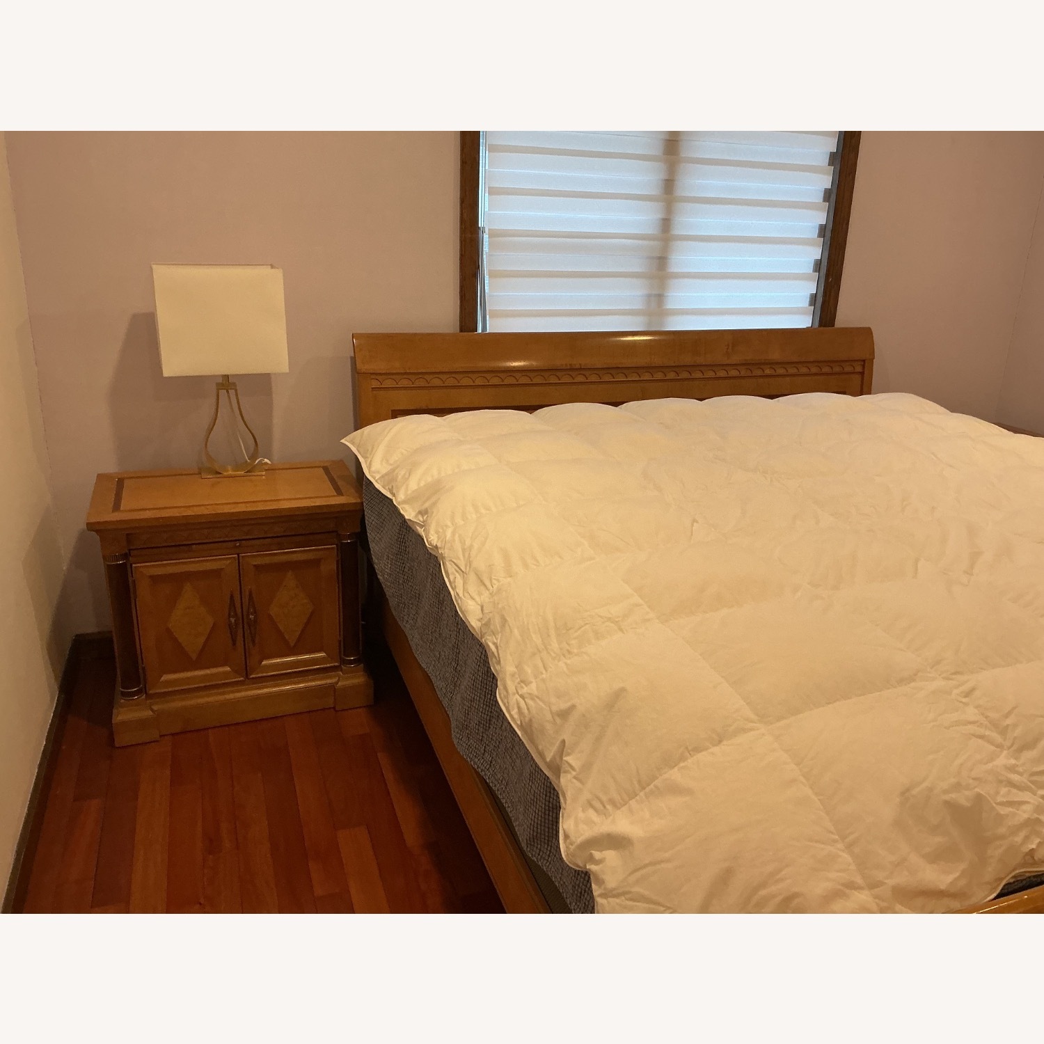 Natural Wood King Bed - image-4