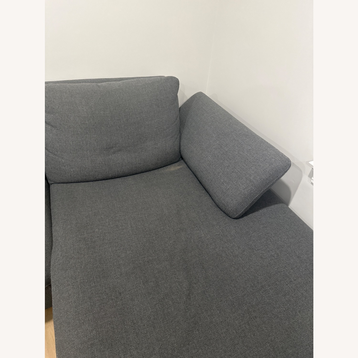 Chateau D'ax Mason 2 Piece Sectional - image-7