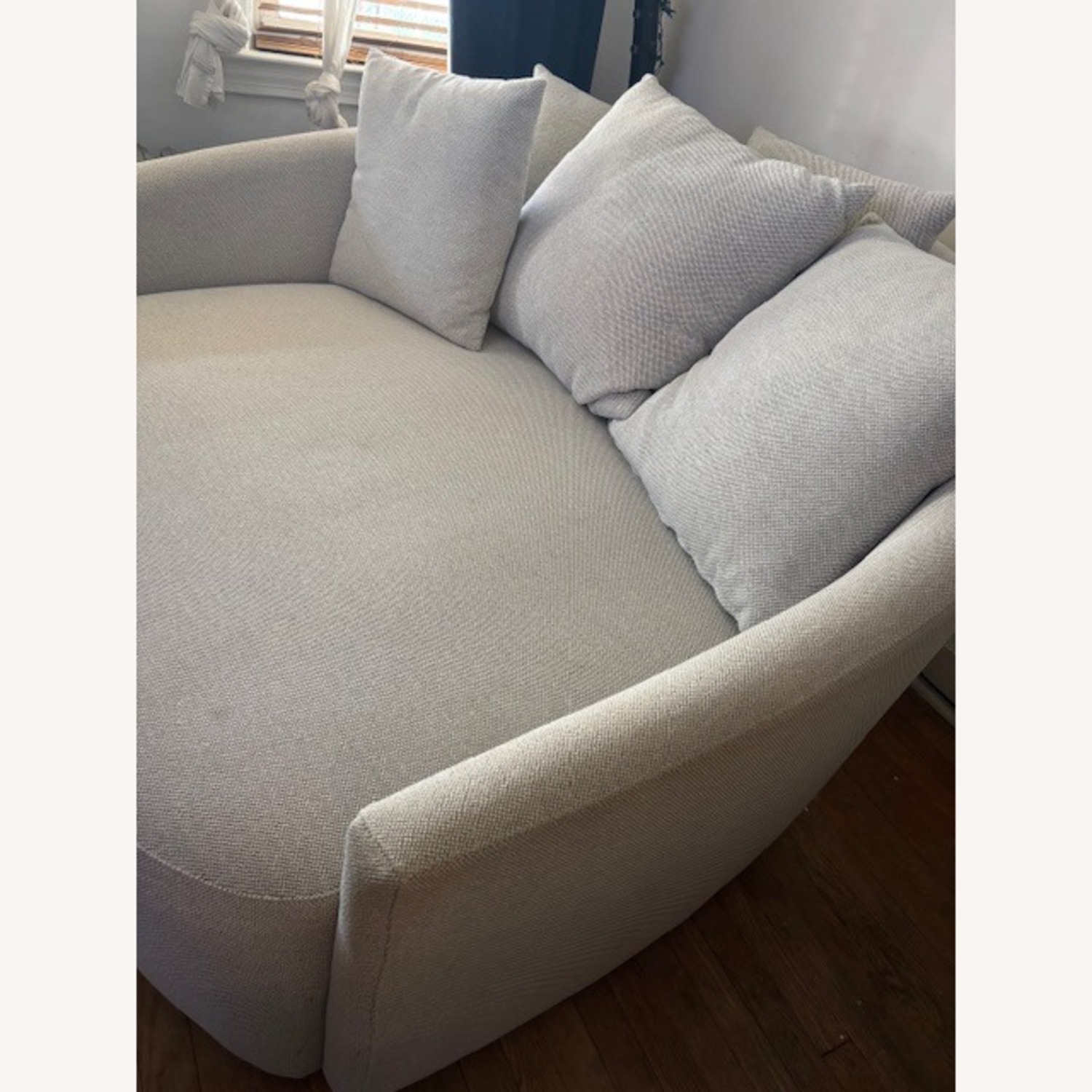 Lumens Media Lounger - image-3