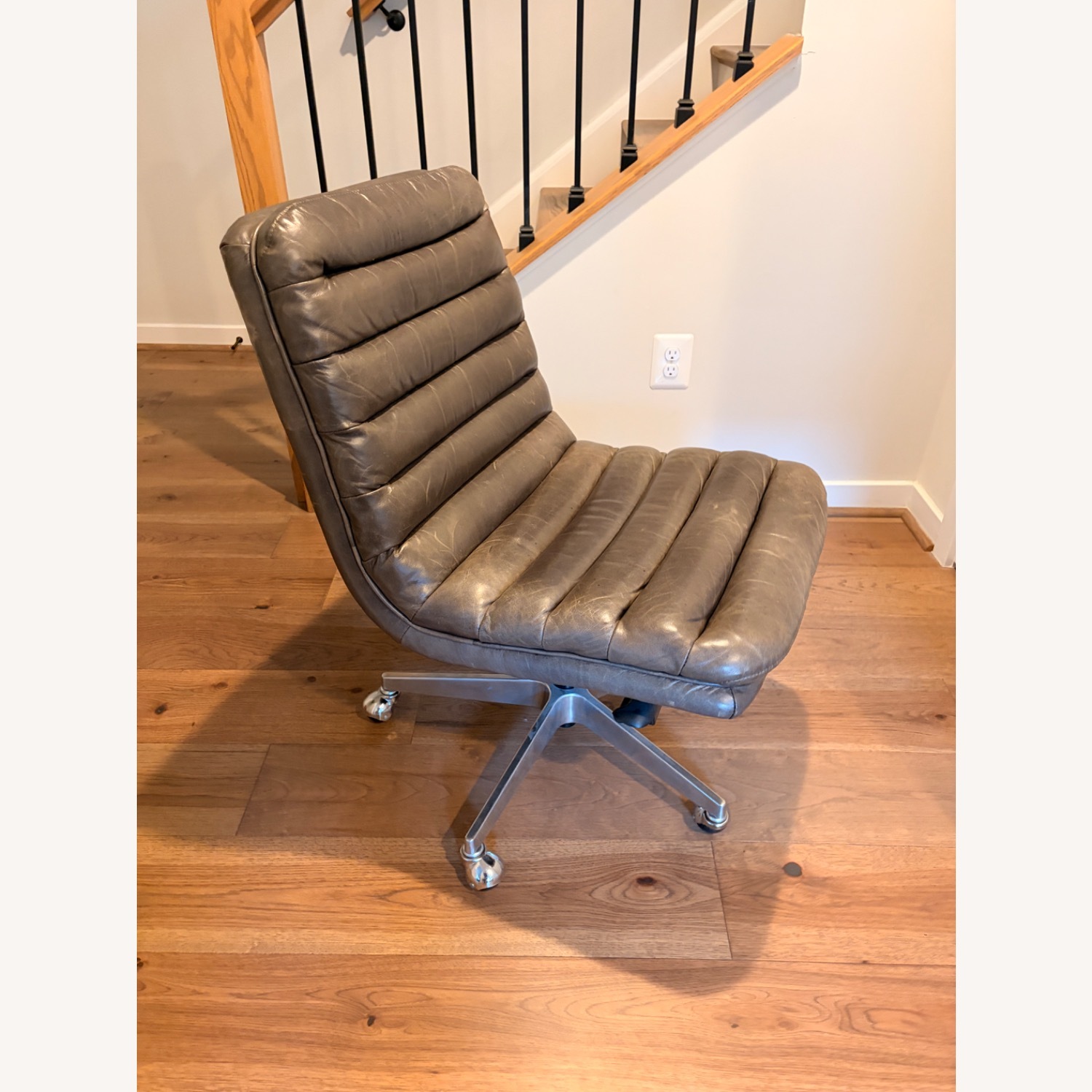 Hooker Furniture Wyatt Leather Office Chair - image-3