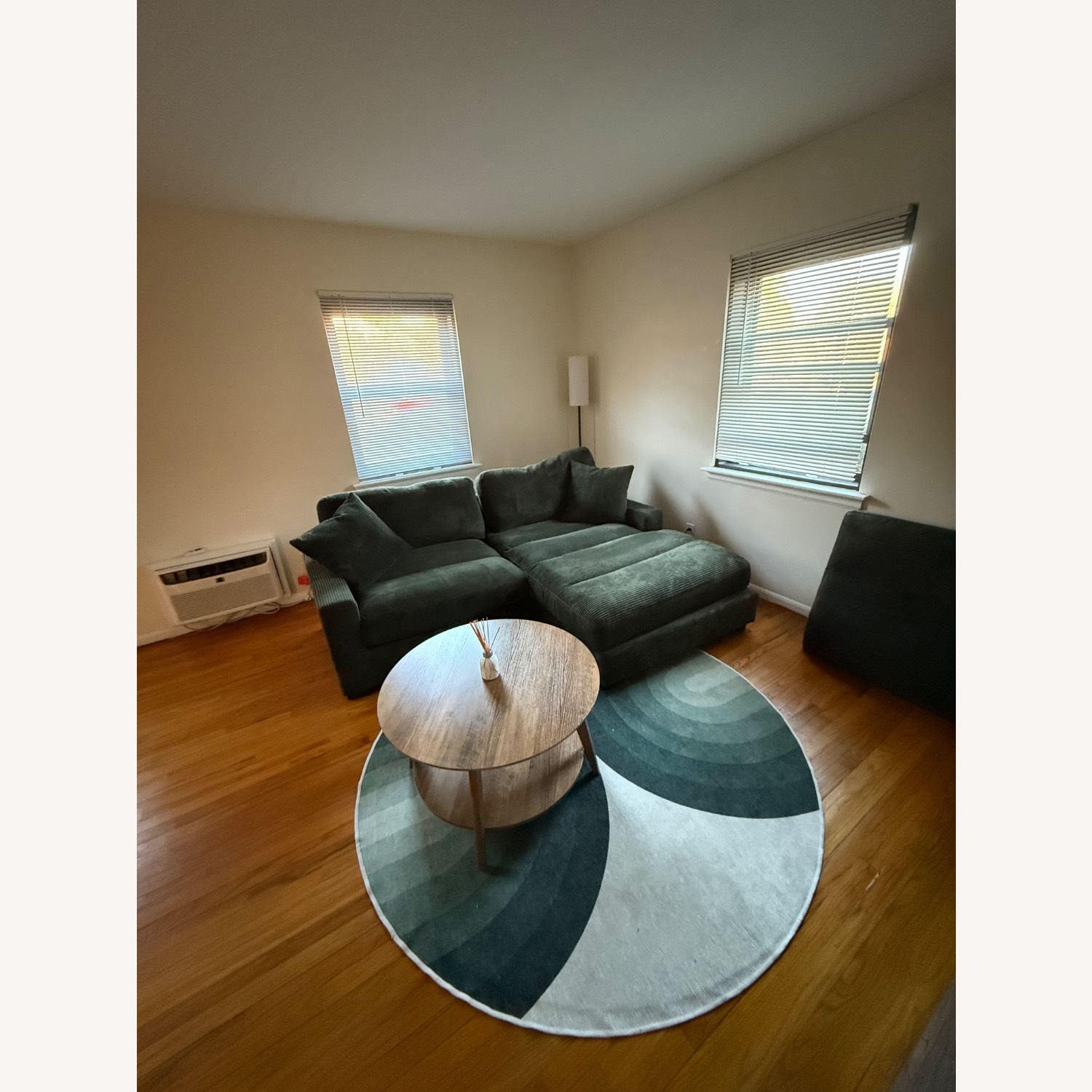 Bob's Discount Furniture Green Chaise Lounge - image-4