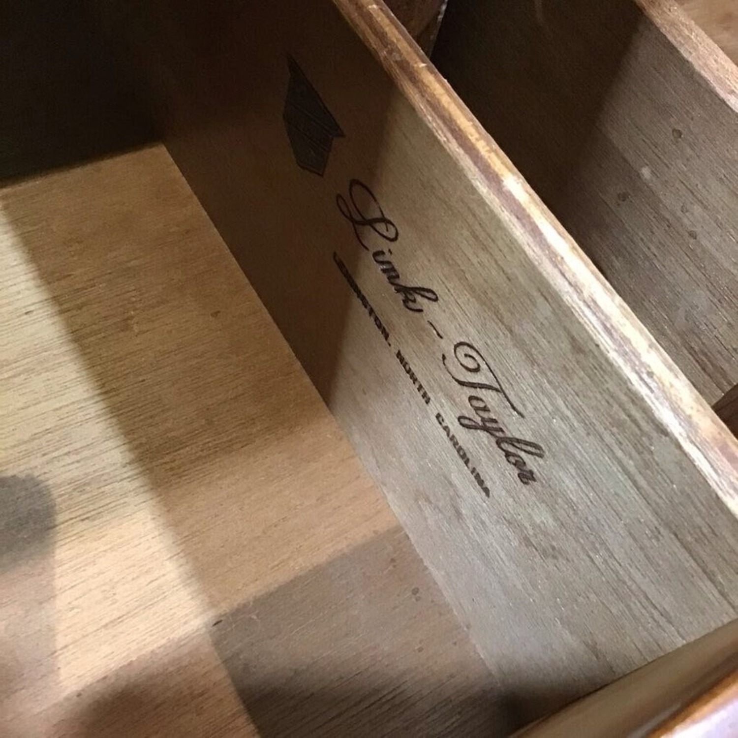 Links-Taylor Rawhide Wagon Wheel 6-Drawer Dresser - image-11