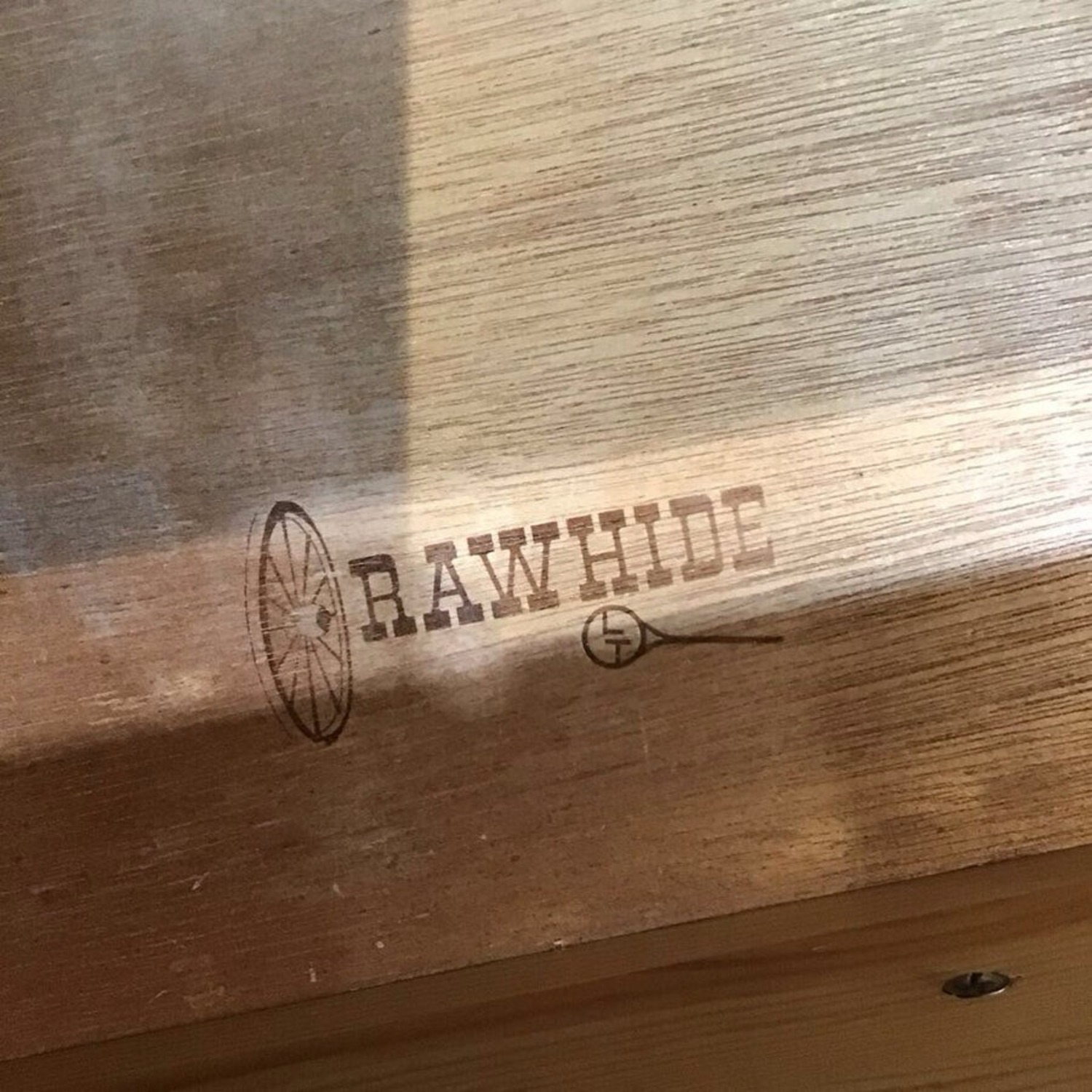 Links-Taylor Rawhide Wagon Wheel 6-Drawer Dresser - image-7