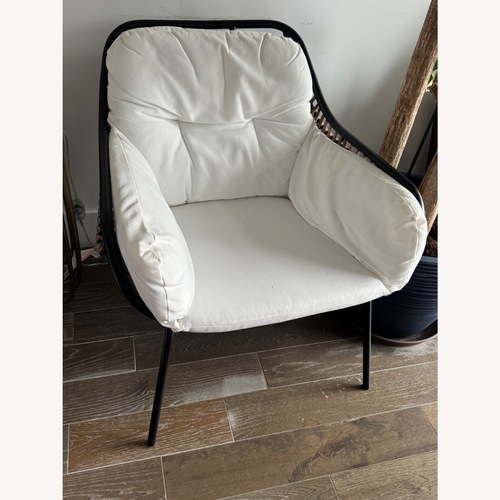 Used Rattan Patio Furniture for sale on AptDeco