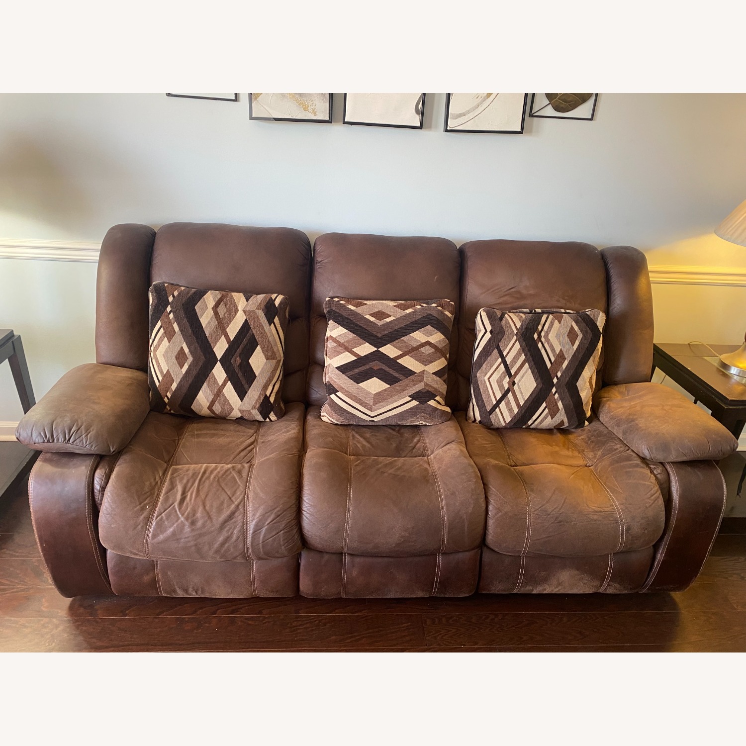 Bob's Discount Furniture 3+ Seater Sofa - image-3