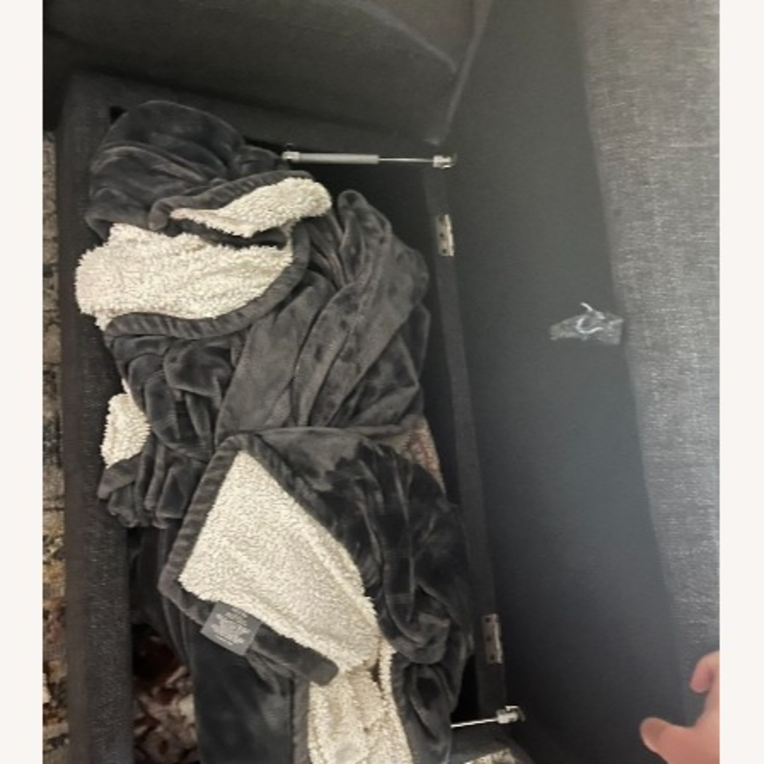 2 Piece U-Shaped Sectional & Ottoman - image-3